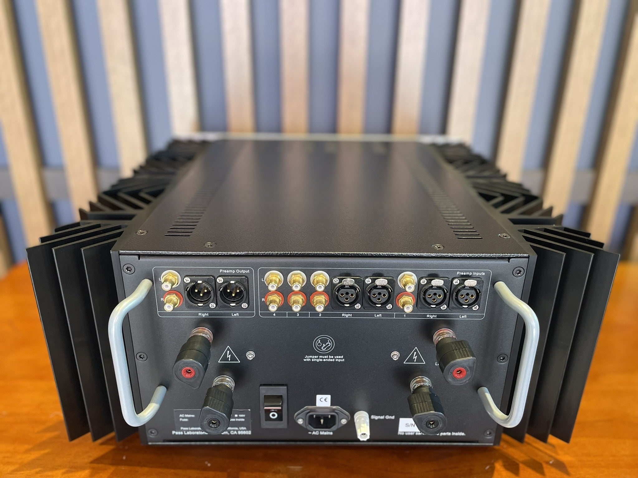 Pass Labs INT-250 Integrated Amplifier - Consignment