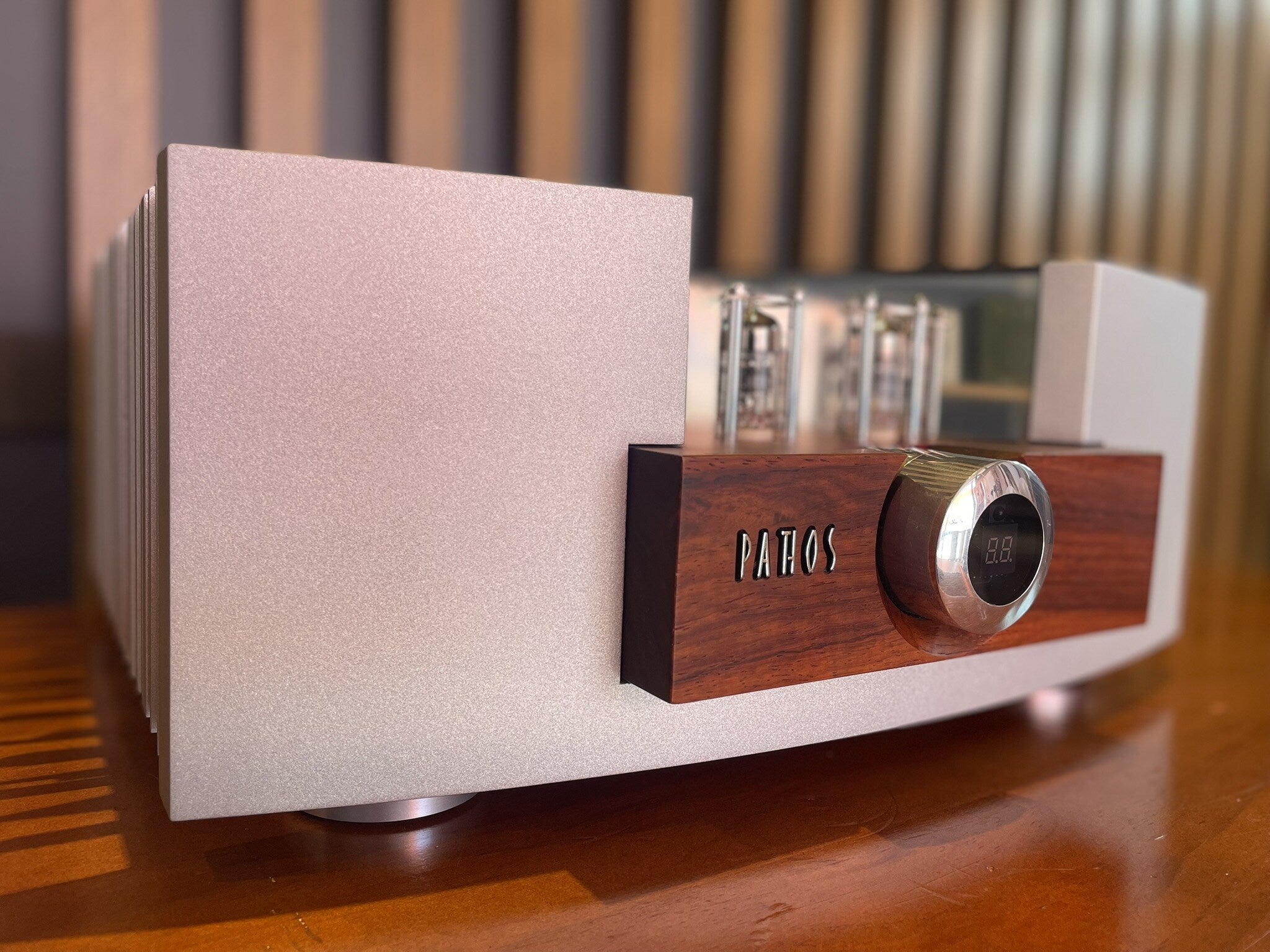 Pathos Logos Integrated Stereo Amplifier - Consignment