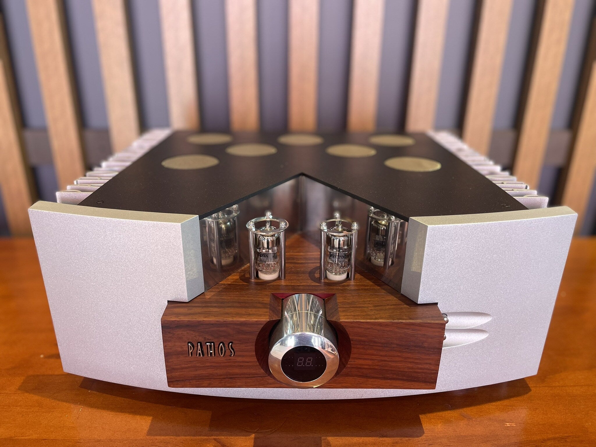 Pathos Logos Integrated Stereo Amplifier - Consignment