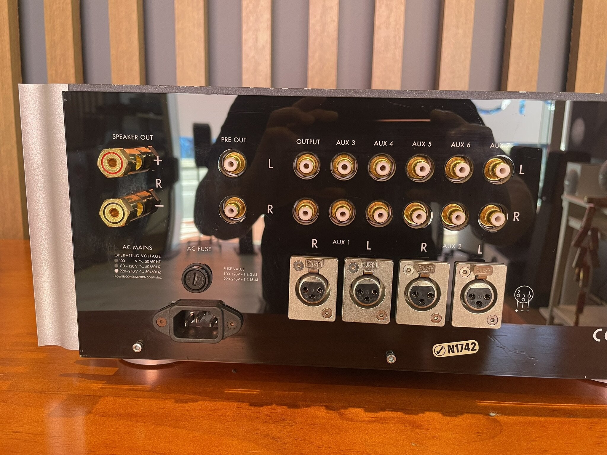 Pathos Logos Integrated Stereo Amplifier - Consignment