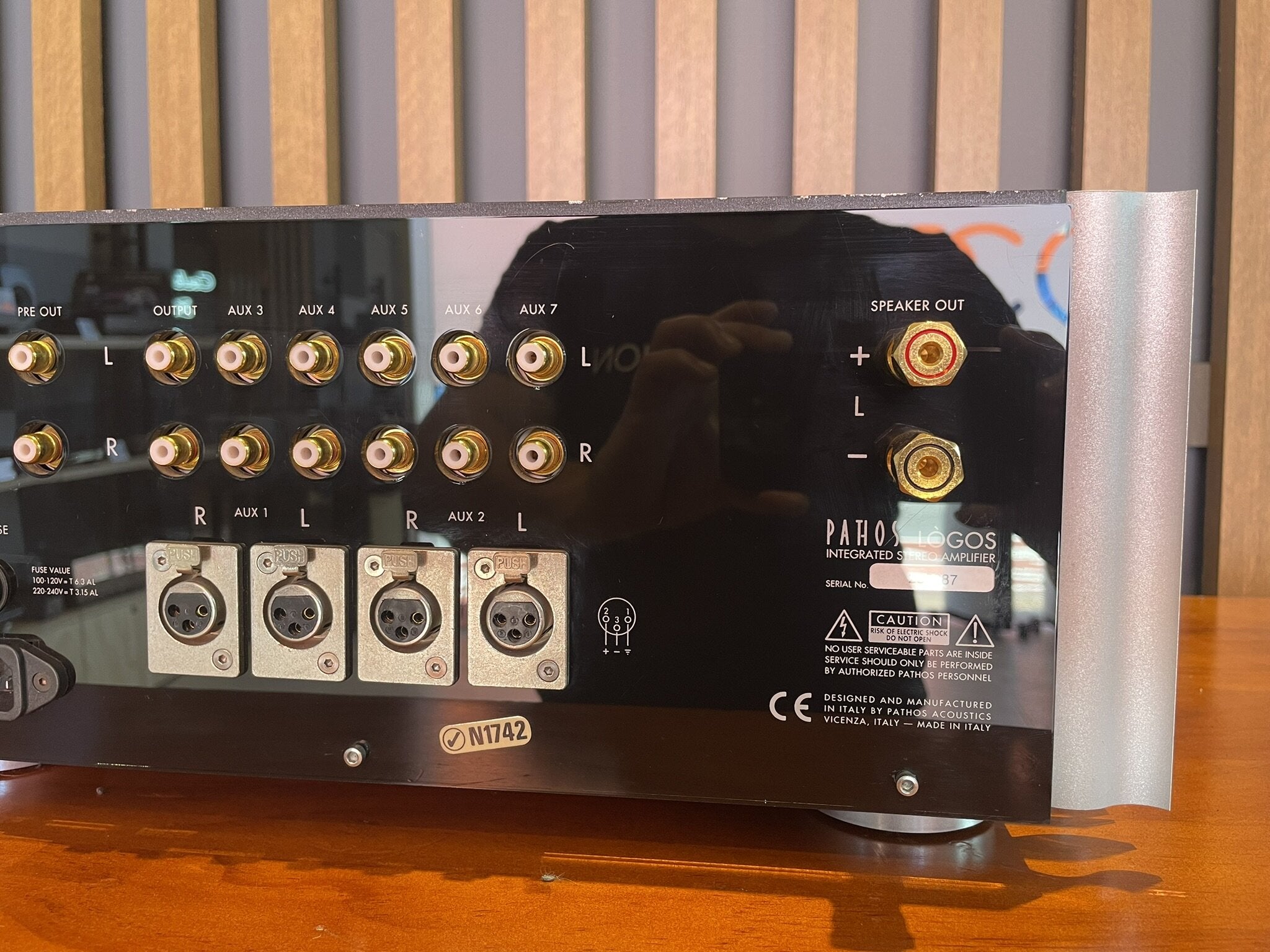 Pathos Logos Integrated Stereo Amplifier - Consignment