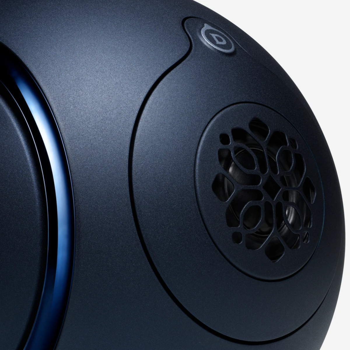 Phantom Ultimate 98 dB Wireless Speaker Limited Edition Pulse Blue