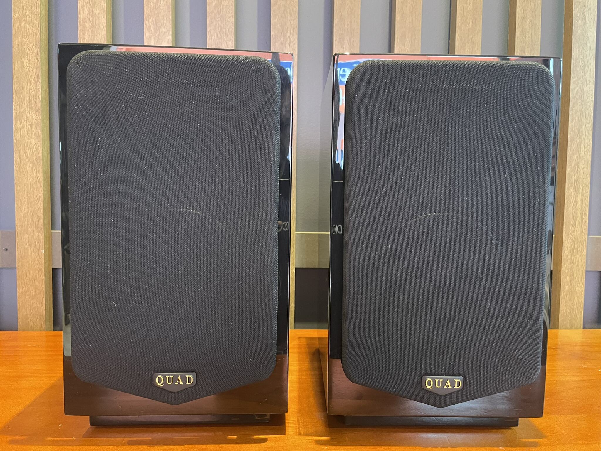 Quad 77-10L Bookshelf Speakers - Consignment