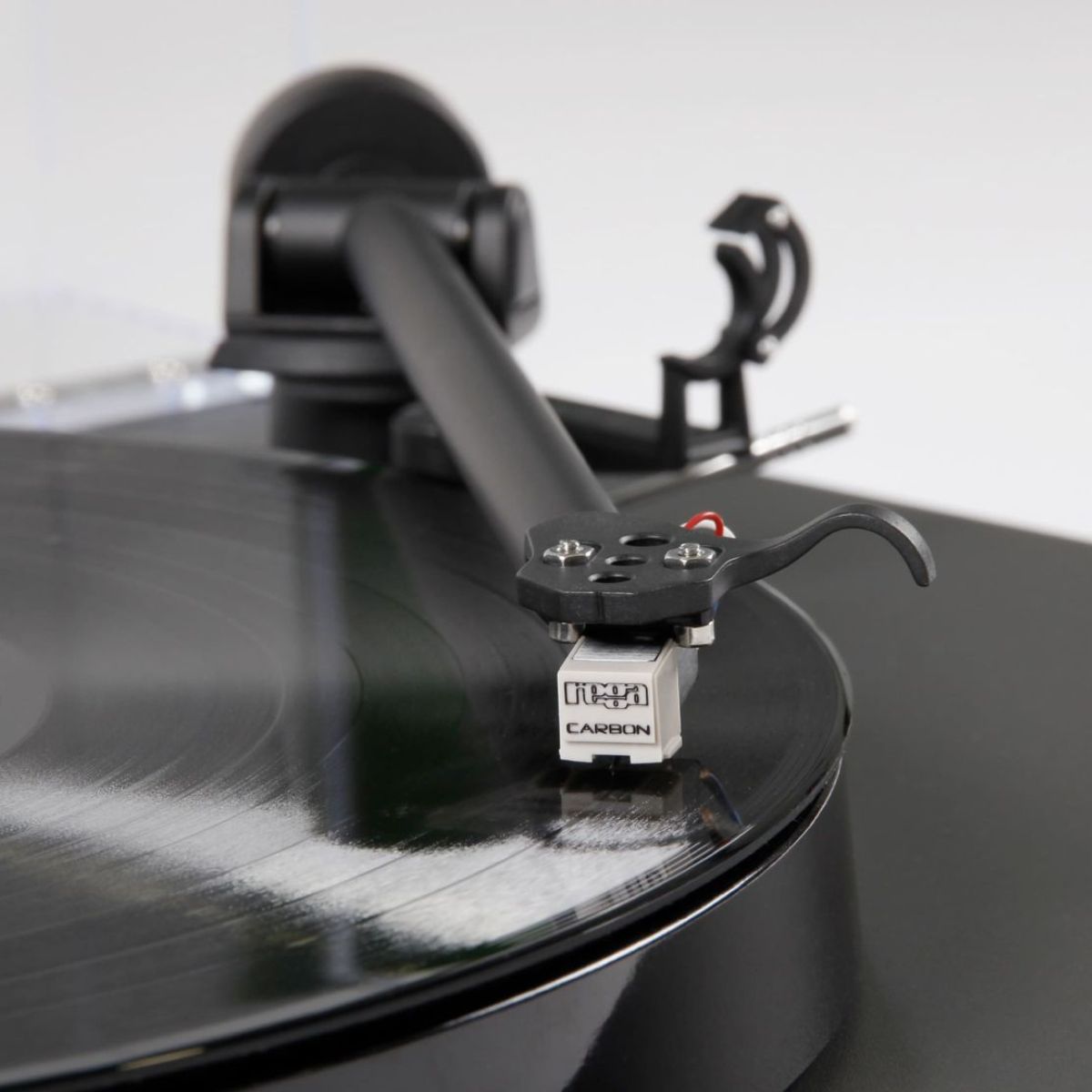 Rega Planar 1 Turntable carbon cartridge