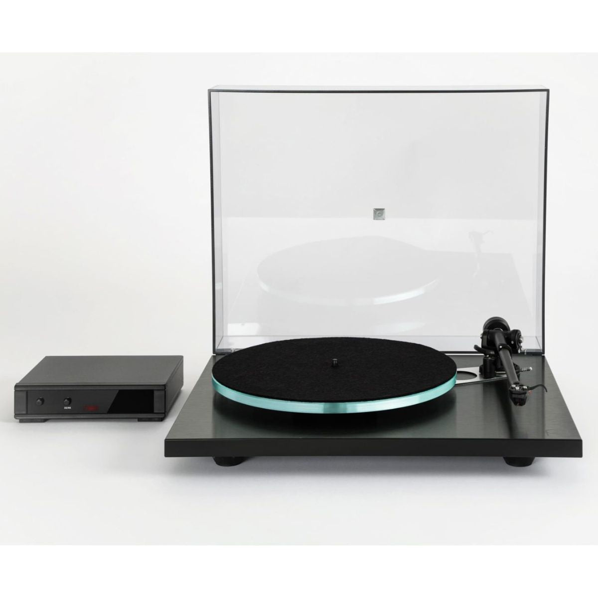 Rega Planar 3 RS Turntable front