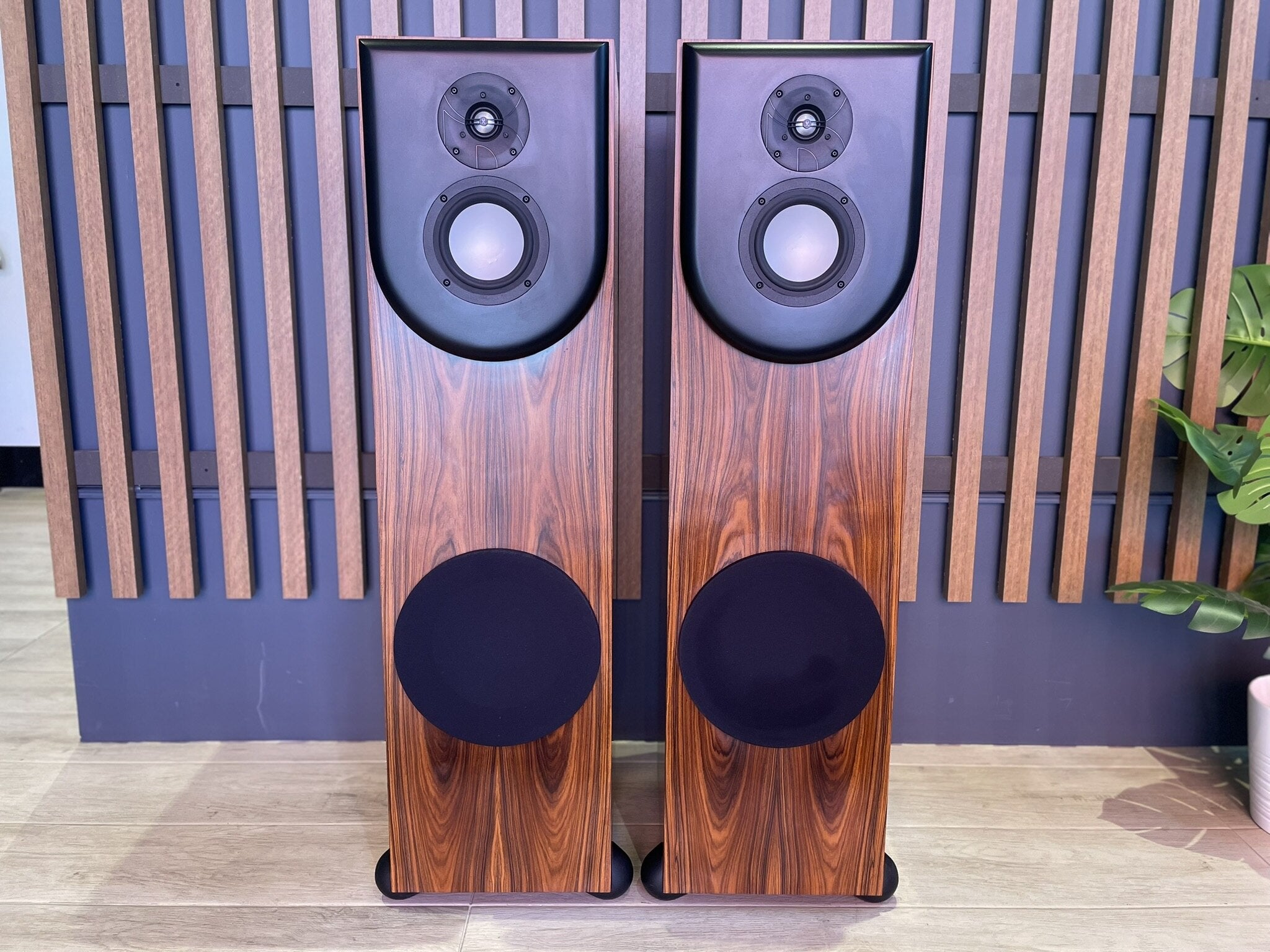 Revel Performa F30 Floorstanding Speakers - Consignment