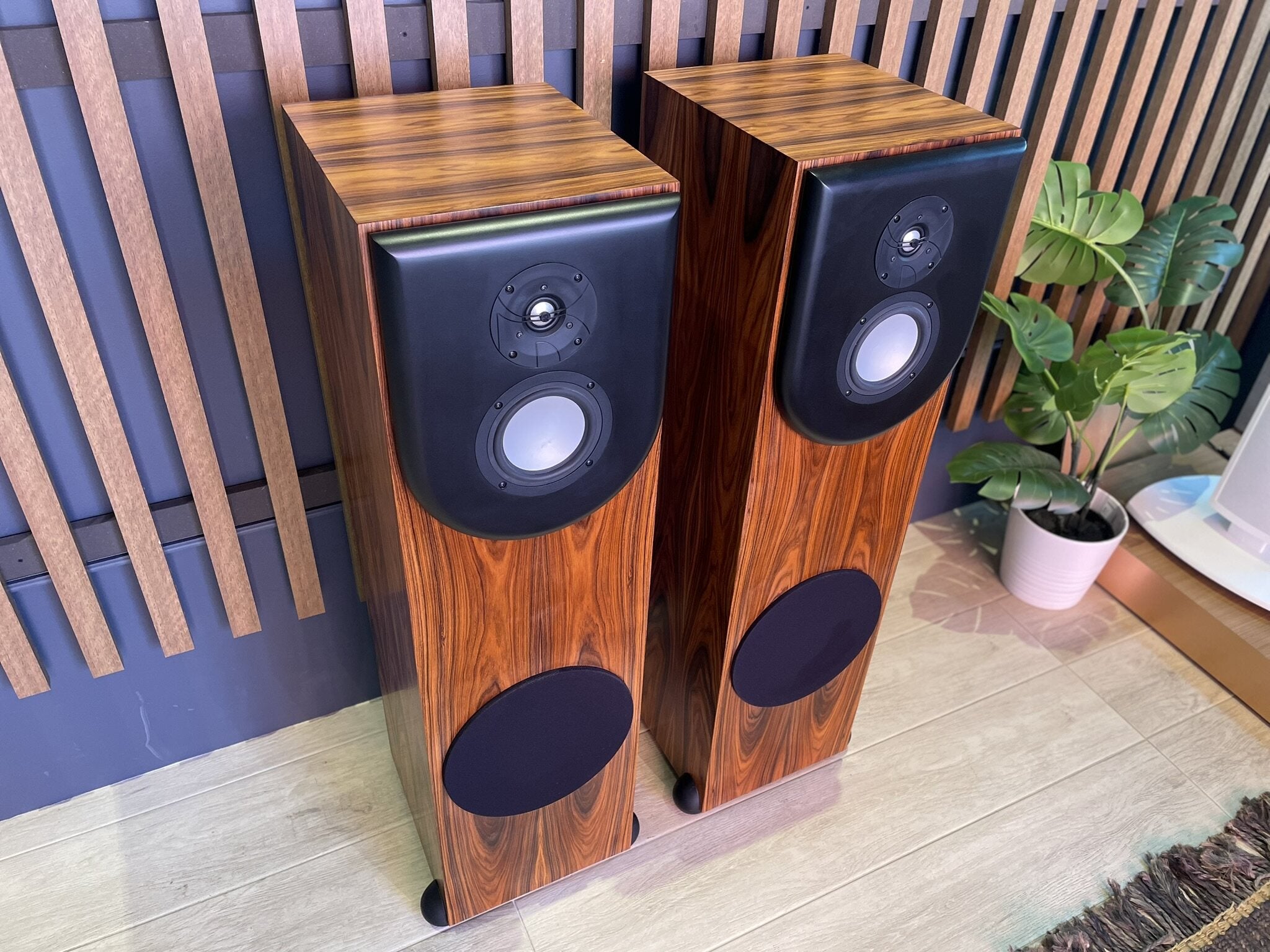 Revel Performa F30 Floorstanding Speakers - Consignment