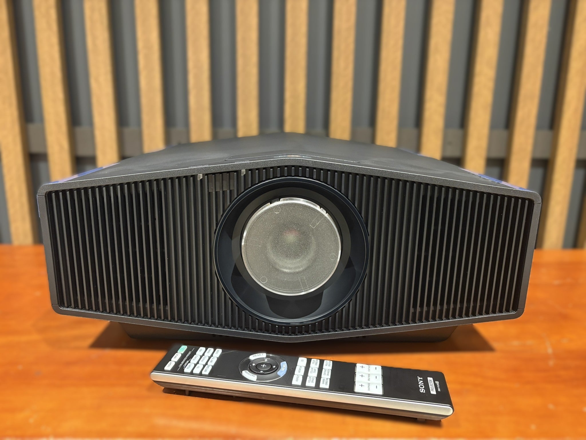Sony VPL-XW5000ES 4K Projector - Consignment