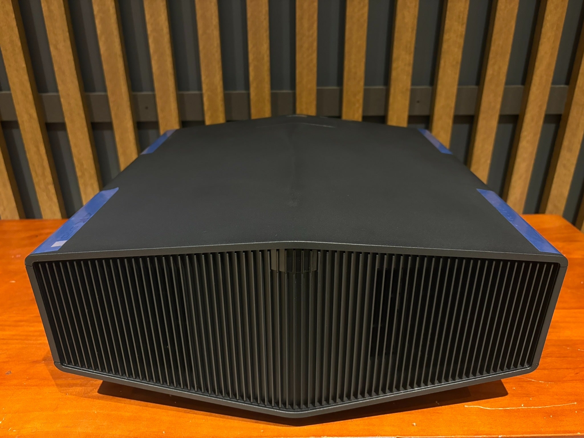Sony VPL-XW5000ES 4K Projector - Consignment