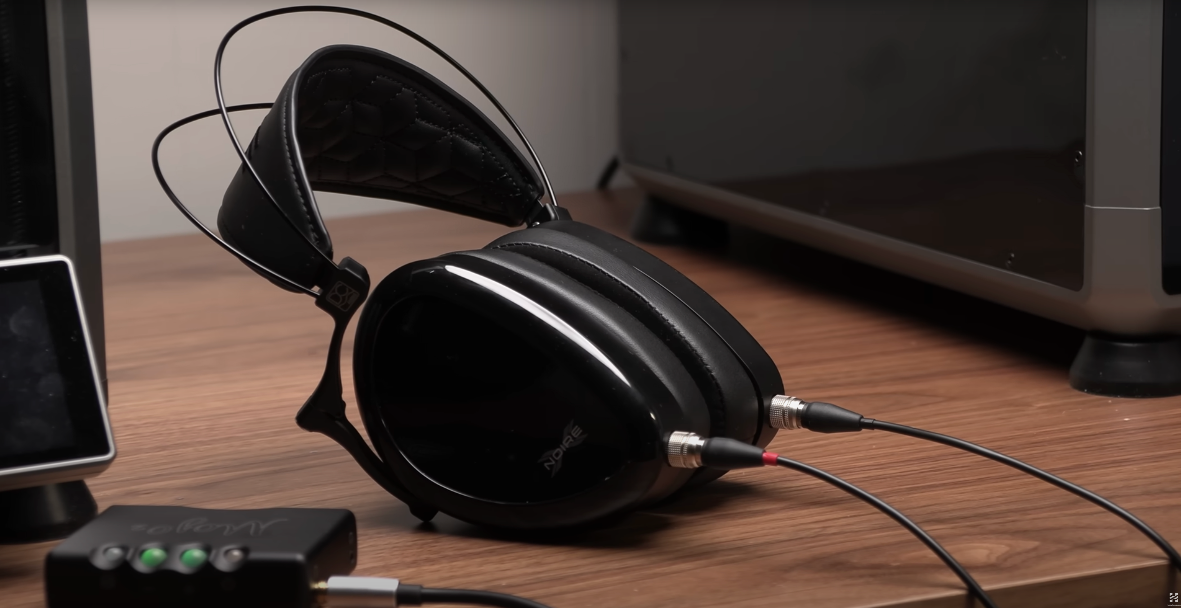 IT JUST GOT BETTER. DCA Noire X Headphones + Chord Mojo 2 + Audioquest USB C Offer