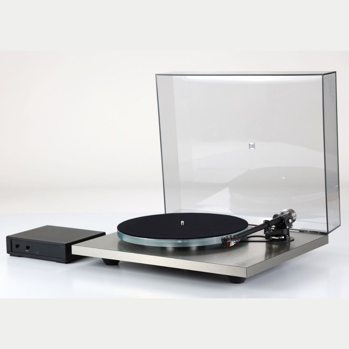 Rega Planar 6 RS (P6) Turntable
