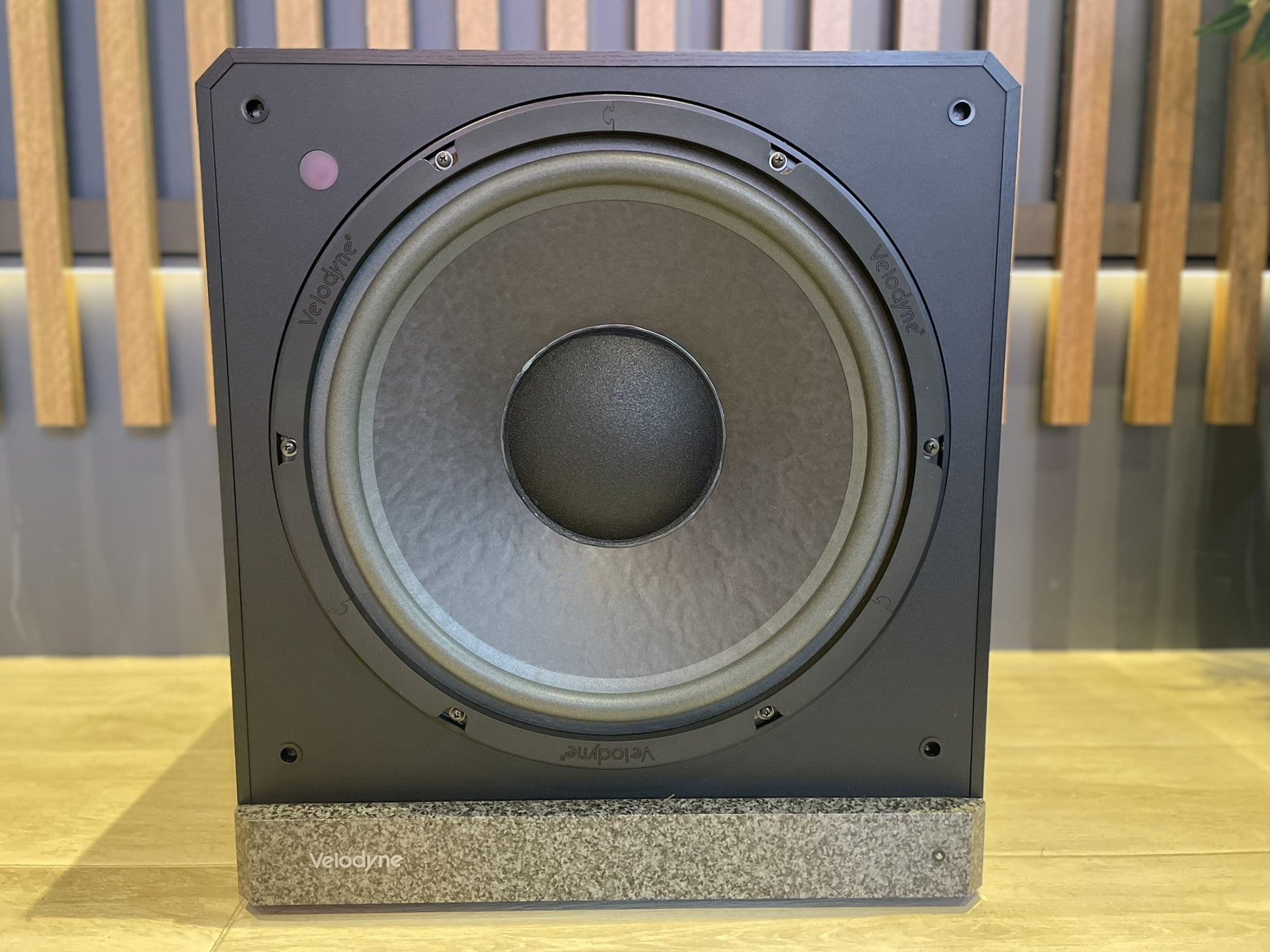 Velodyne high quality Subwoofer