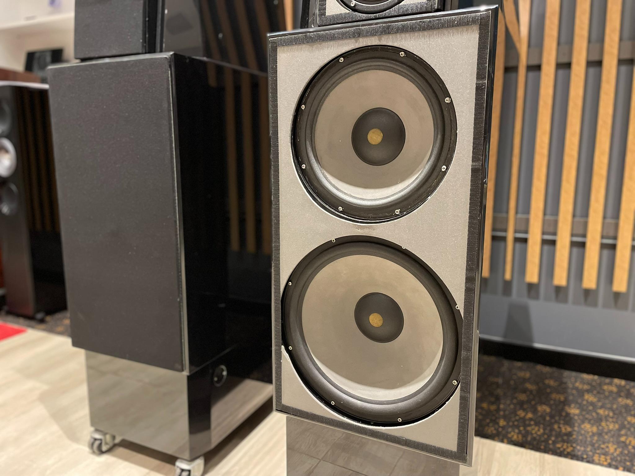 Wilson Audio Grand Slamm Series 3 Floorstanding Speakers - Consignment