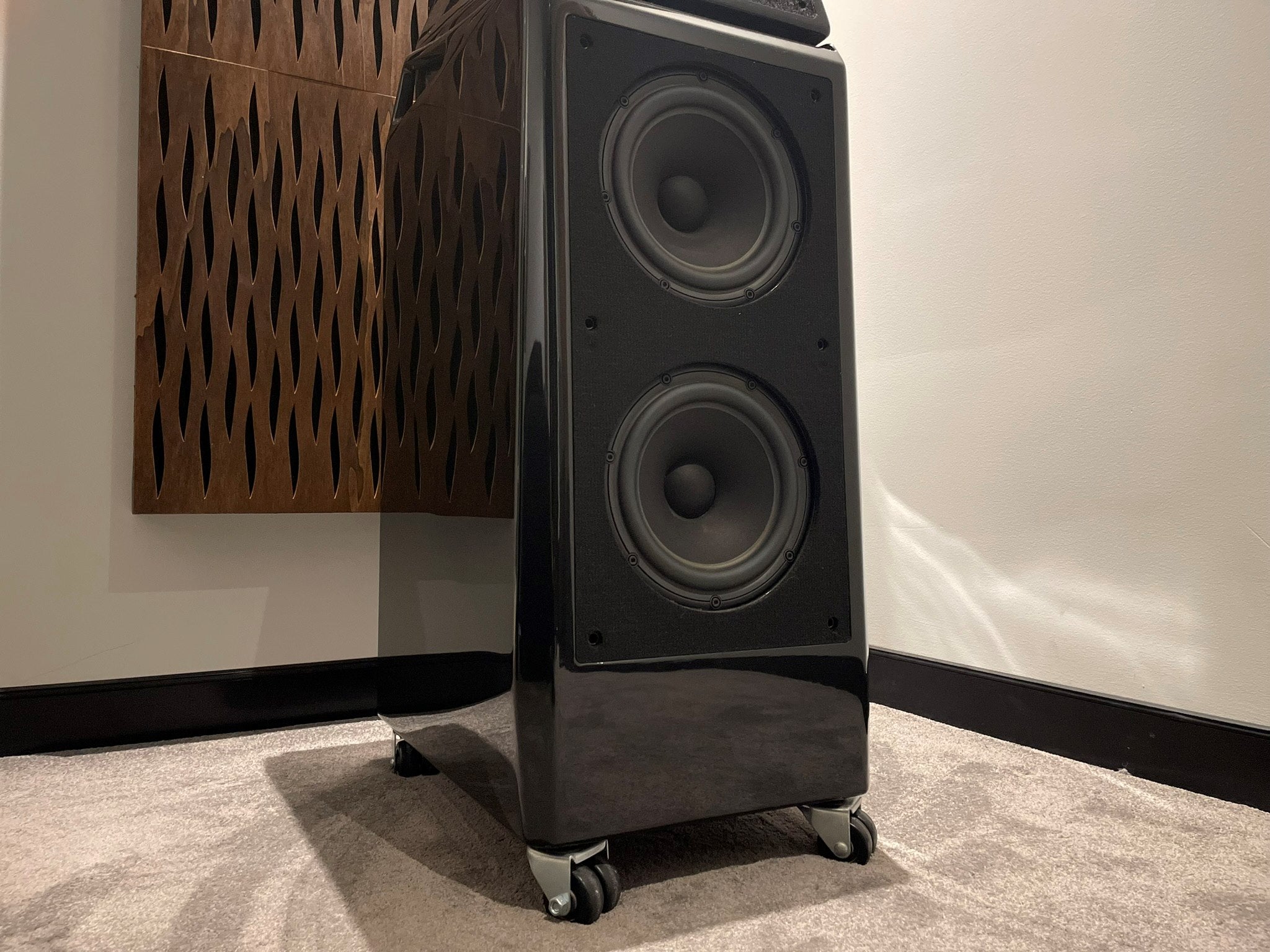 Wilson Sasha DAW Floorstanding Speakers - Consignment