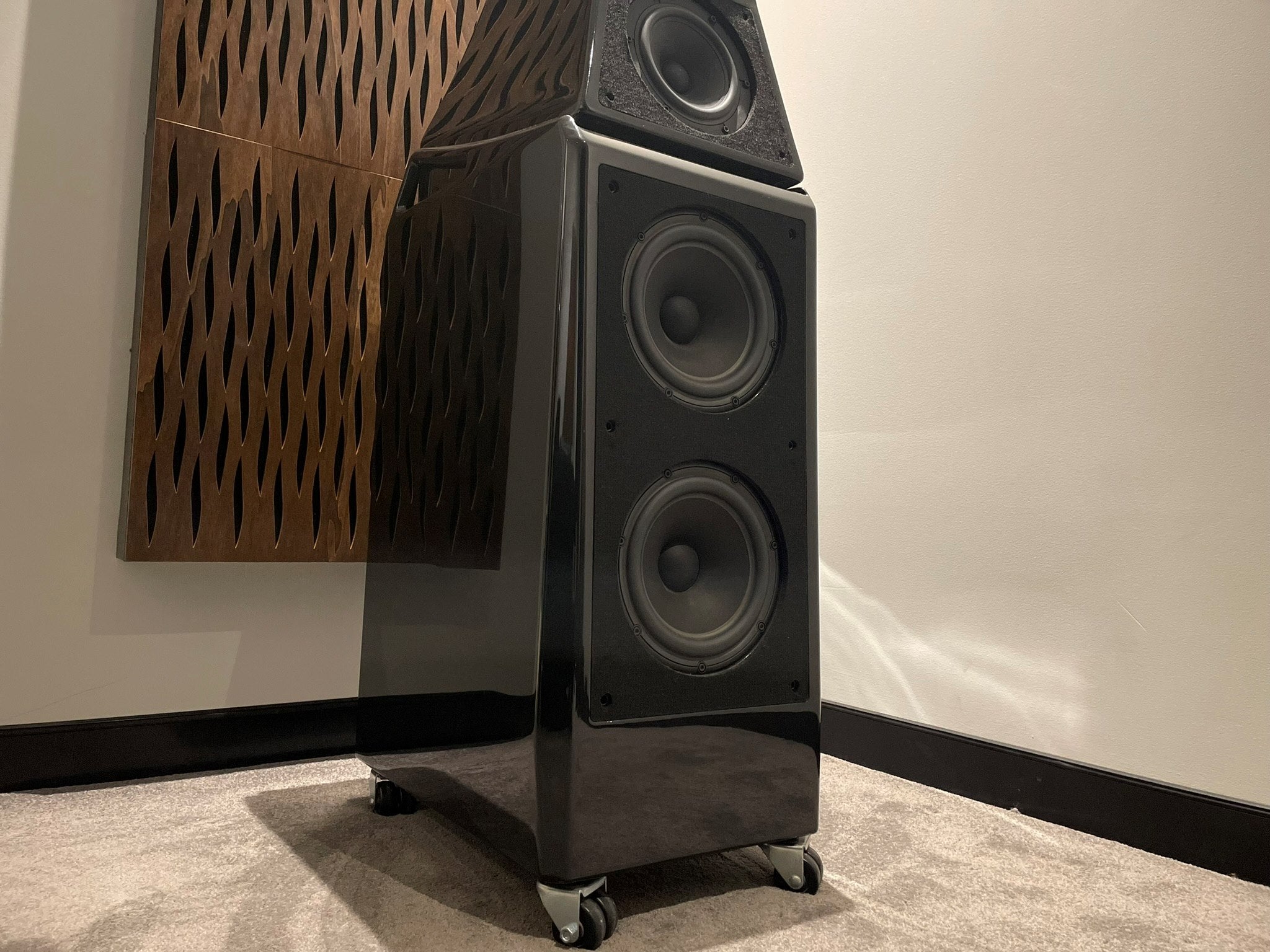 Wilson Sasha DAW Floorstanding Speakers - Consignment