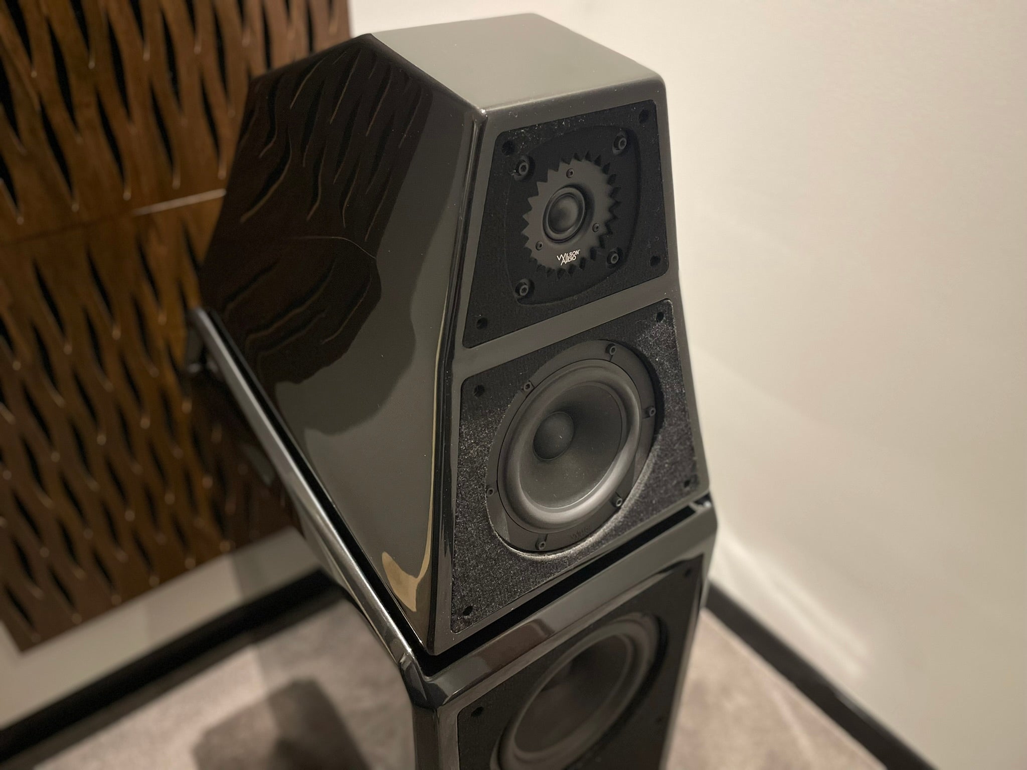 Wilson Sasha DAW Floorstanding Speakers - Consignment