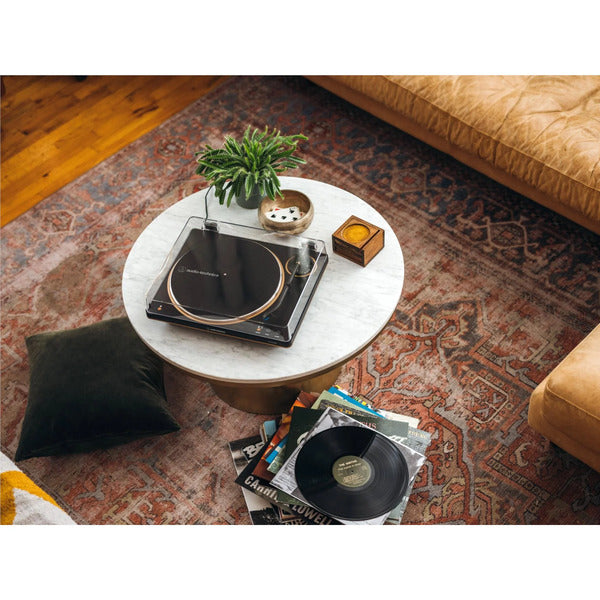 audio-technica-atlp70xbt-blackbronze-lifestyle2