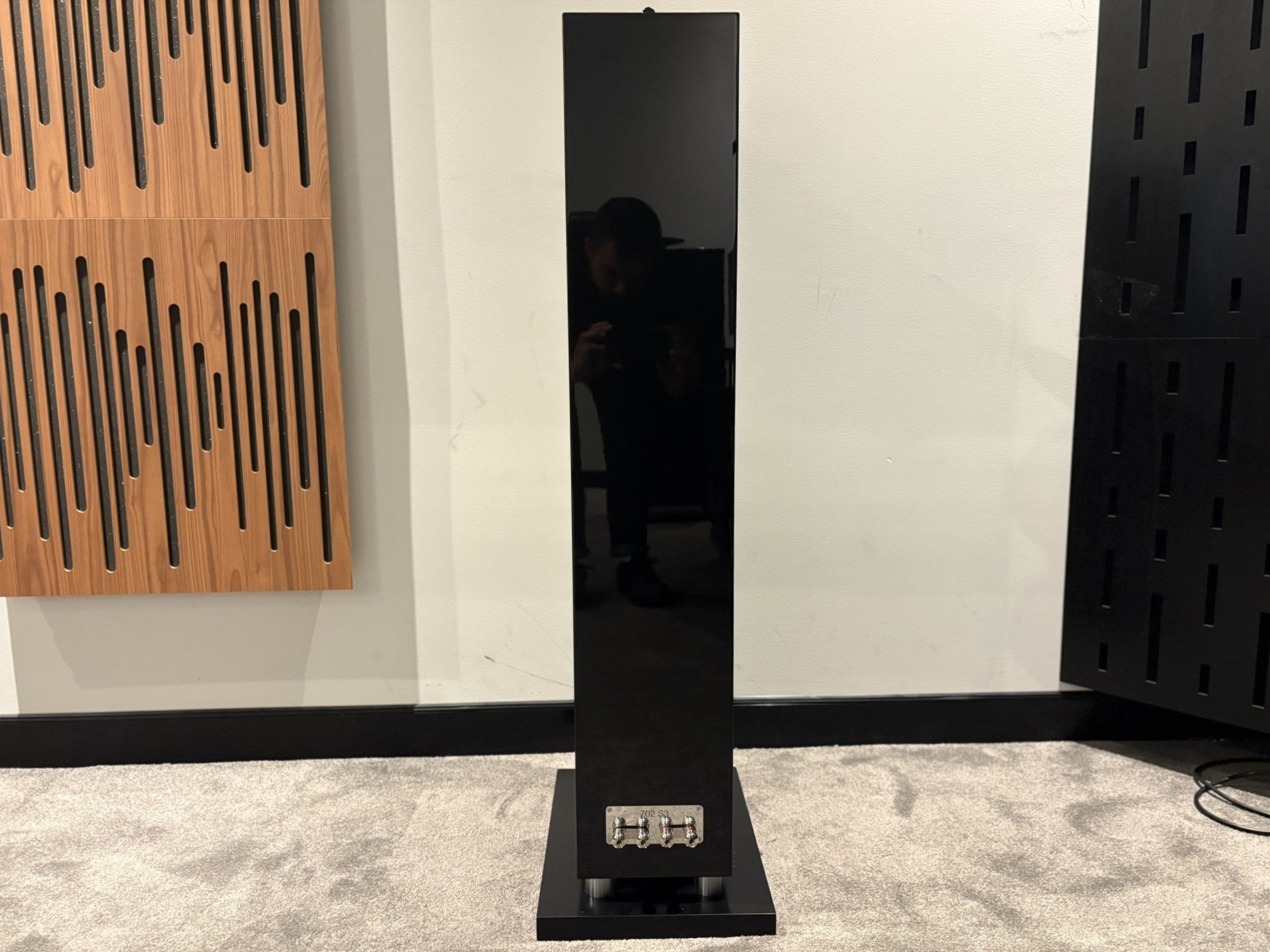 Bowers and Wilkins 702 S3 Speakers - As Traded