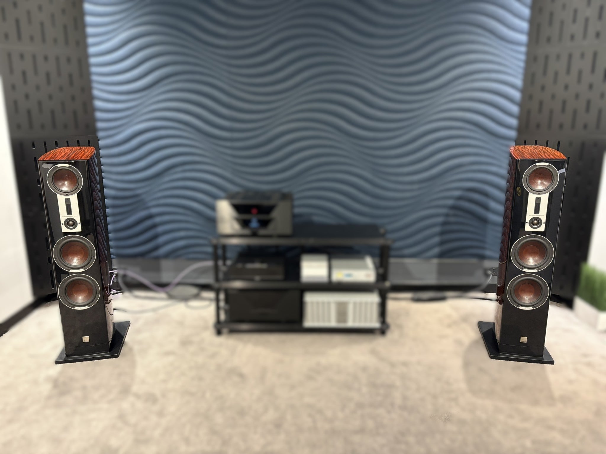 Dali Epicon 8 Floorstanding Speakers - As Traded