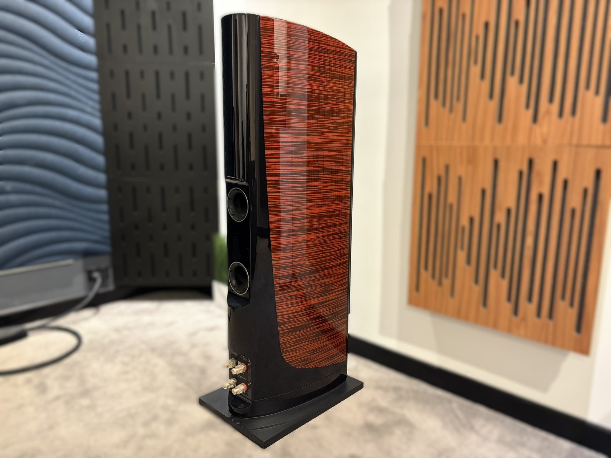 Dali Epicon 8 Floorstanding Speakers - As Traded