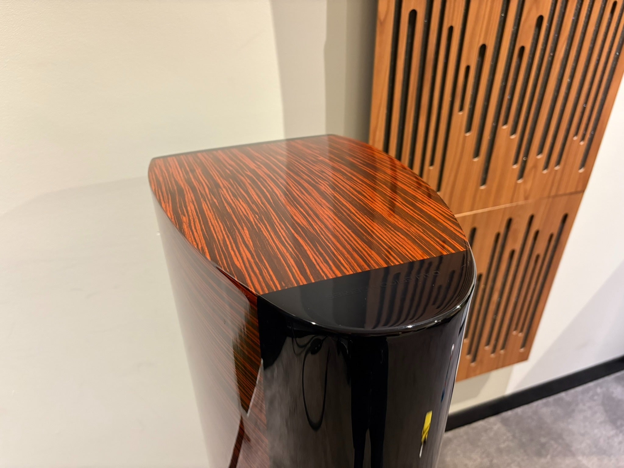 Dali Epicon 8 Floorstanding Speakers - As Traded