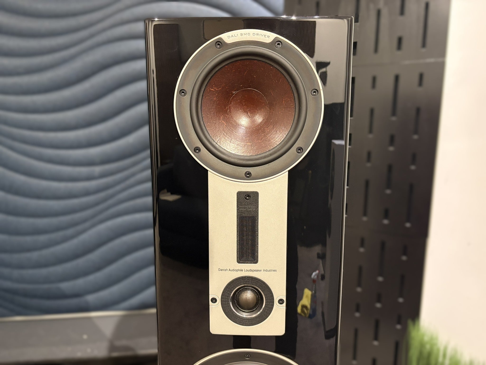 Dali Epicon 8 Floorstanding Speakers - As Traded