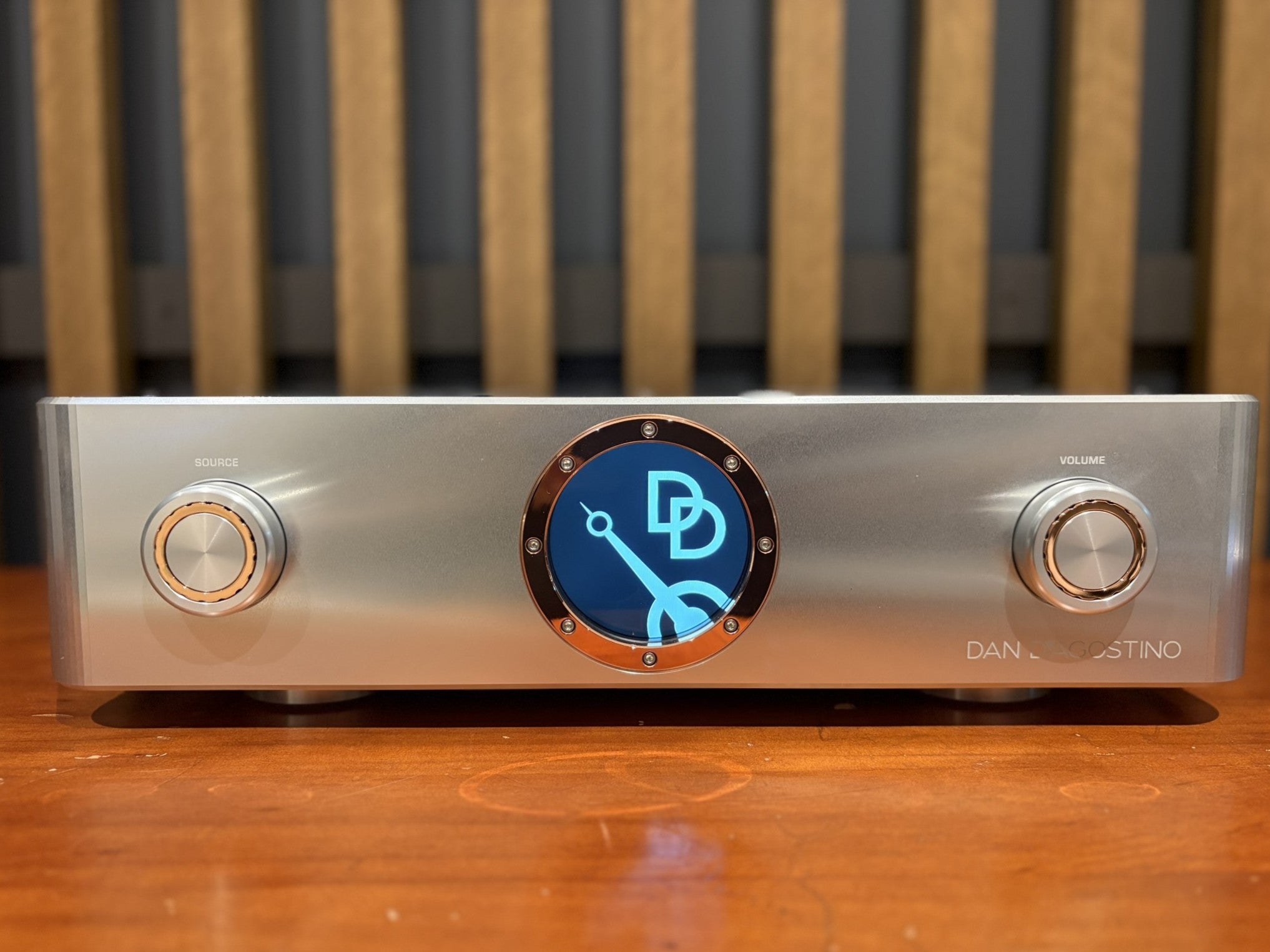 Dan D'Agostino Pendulum Integrated Amplifier, Silver - As Traded