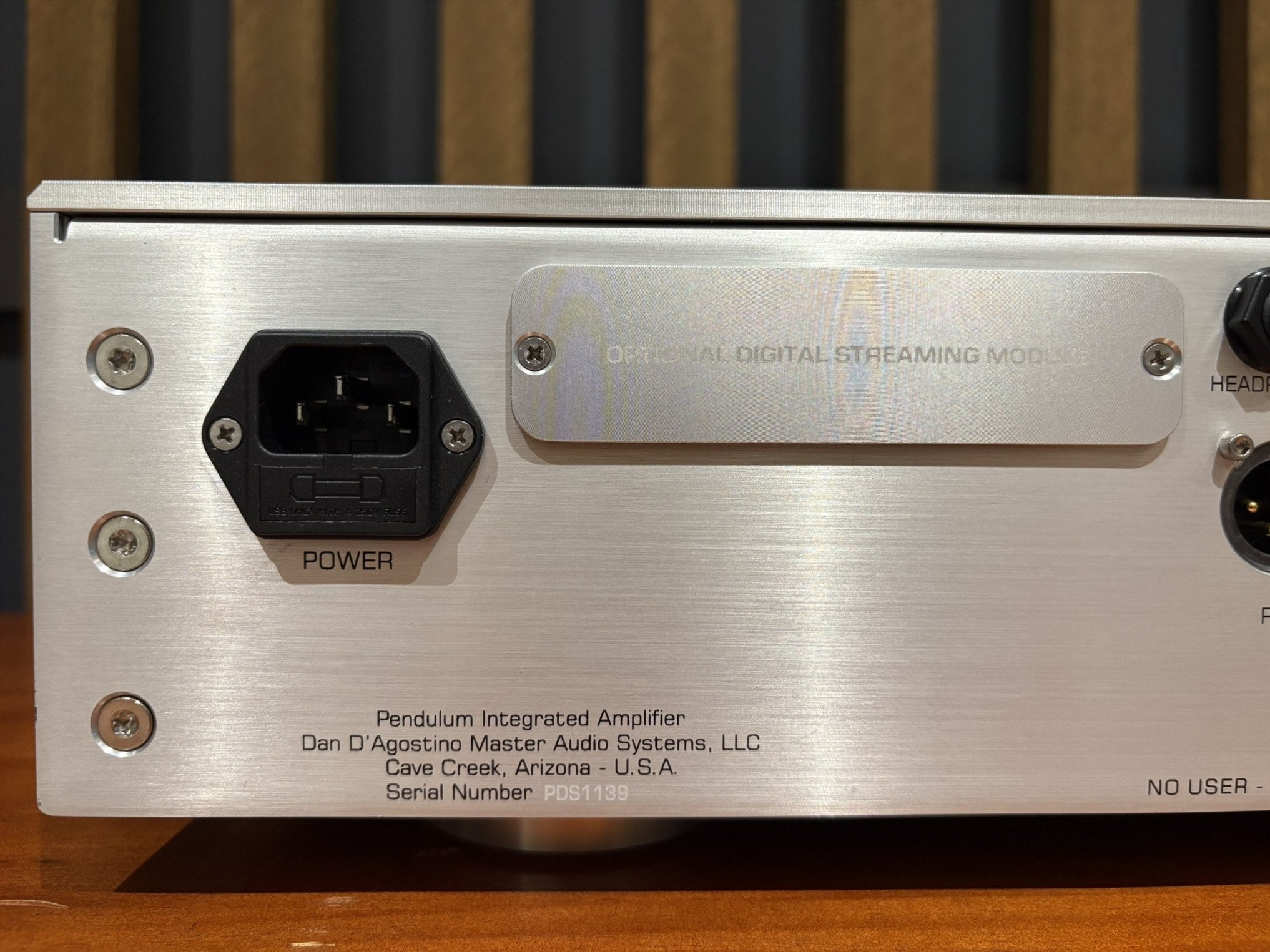 Dan D'Agostino Pendulum Integrated Amplifier, Silver - As Traded