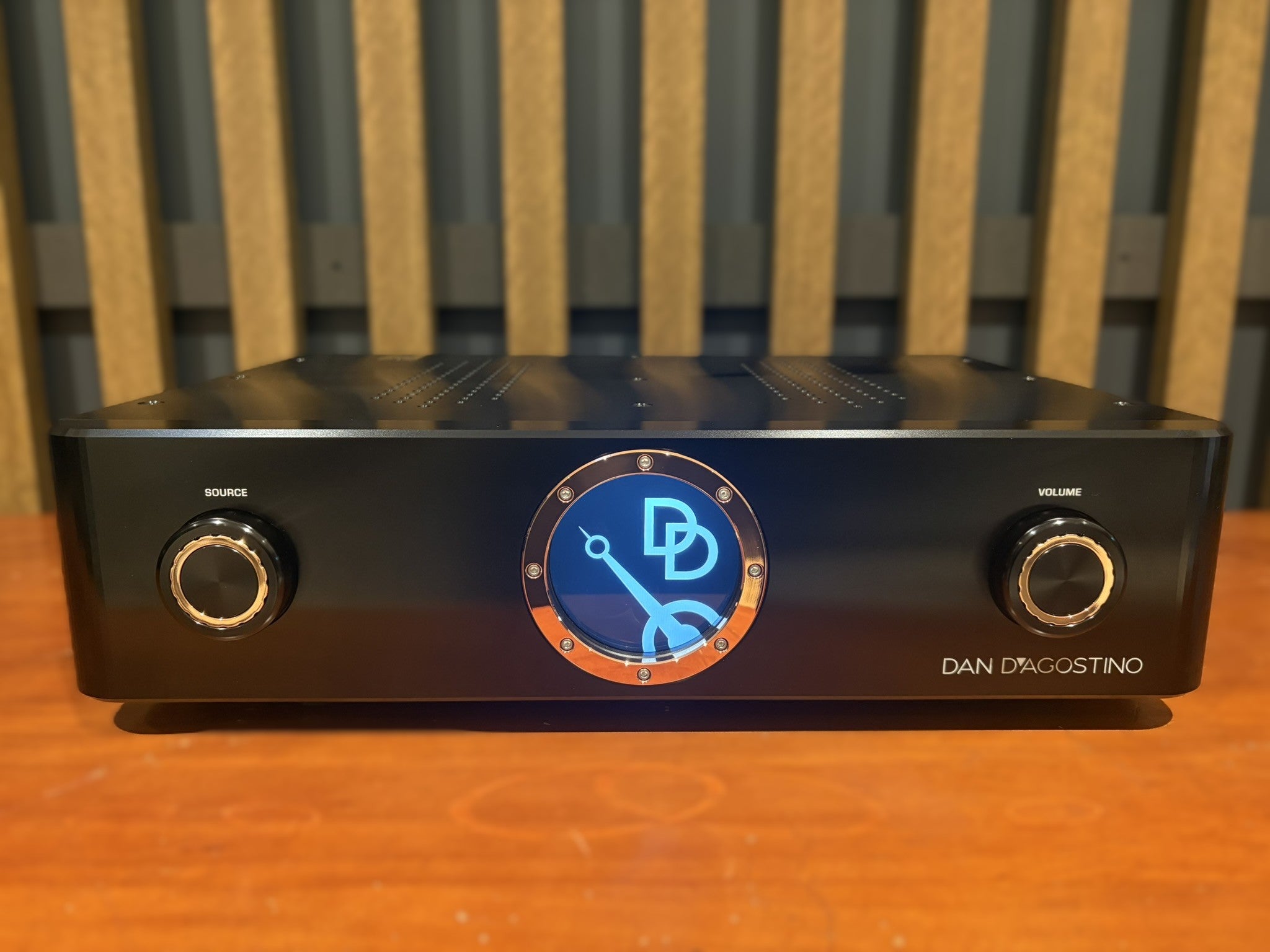 Dan D'Agostino Pendulum Integrated Amplifier With Streaming  Module, Black - As Traded