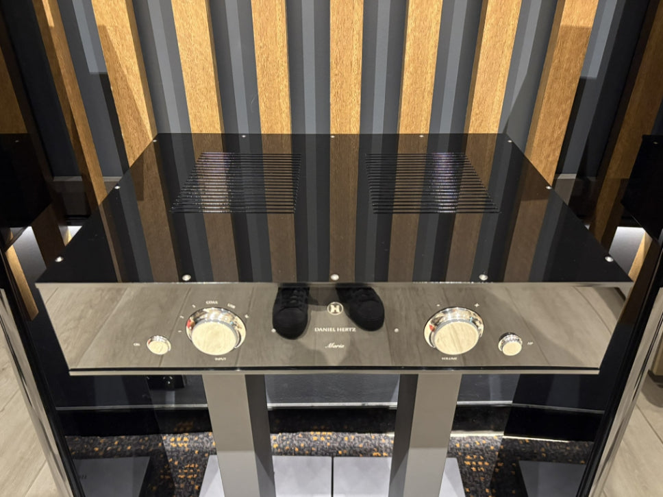 Daniel Hertz Amber Hifi System - As Traded