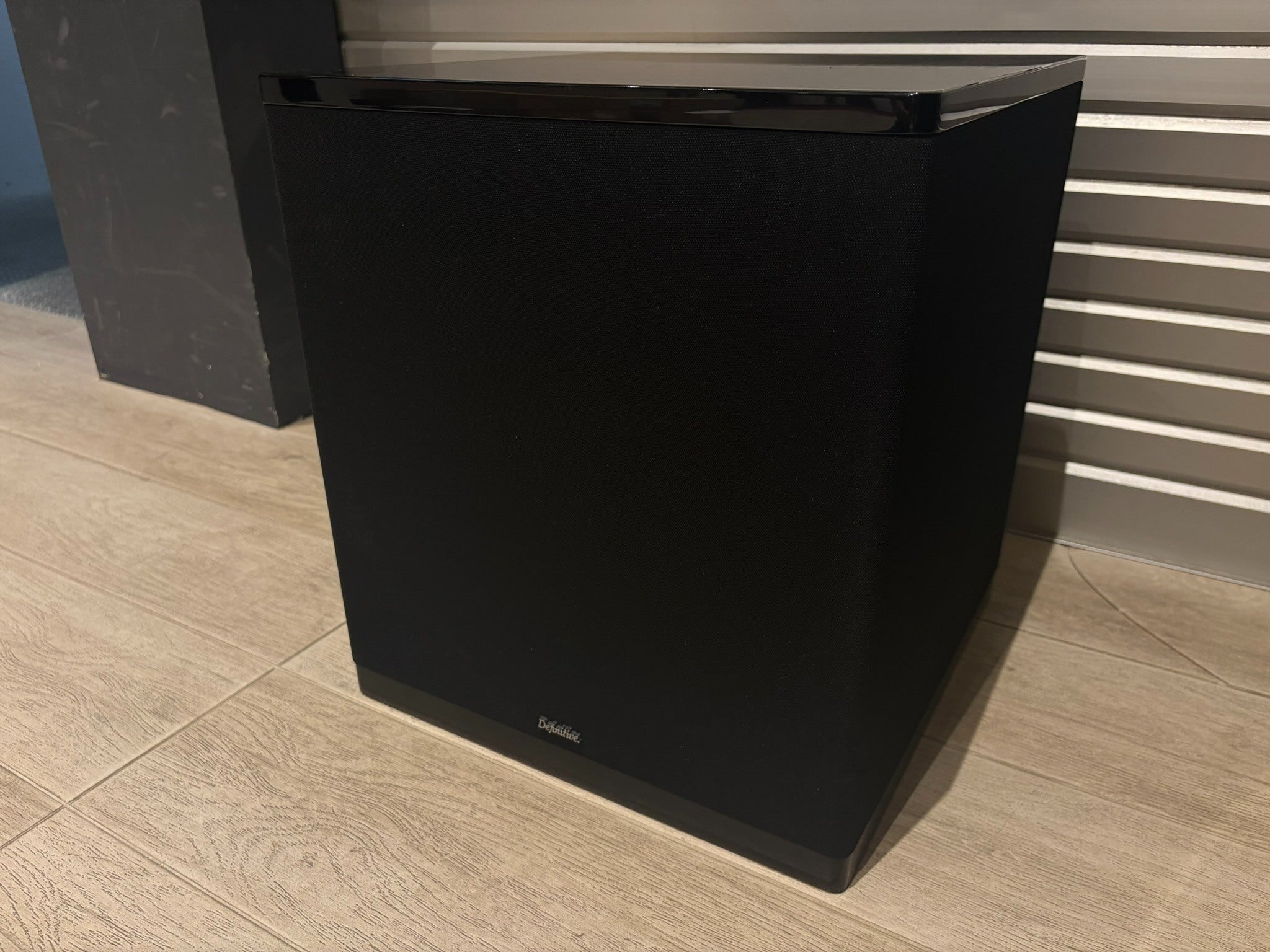 Definitive Technology PowerField 1500 Subwoofer - Consignment