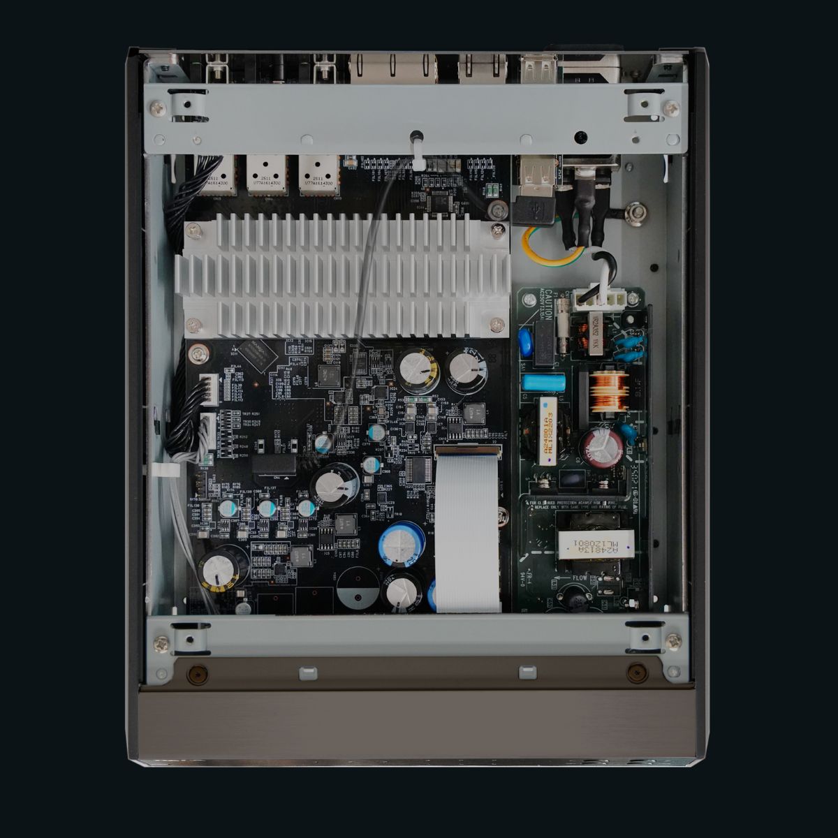 dela-melco-s50-network-switch-internal