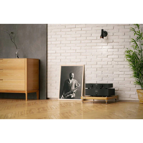 Hegel P20 Preamplifier in Situ