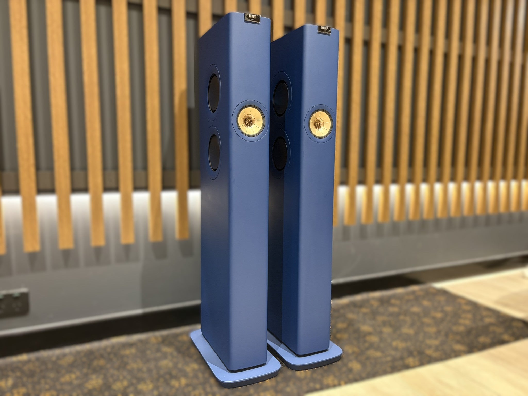 KEF LS60 Wireless Floorstanding Speakers, Royal Blue - As Traded