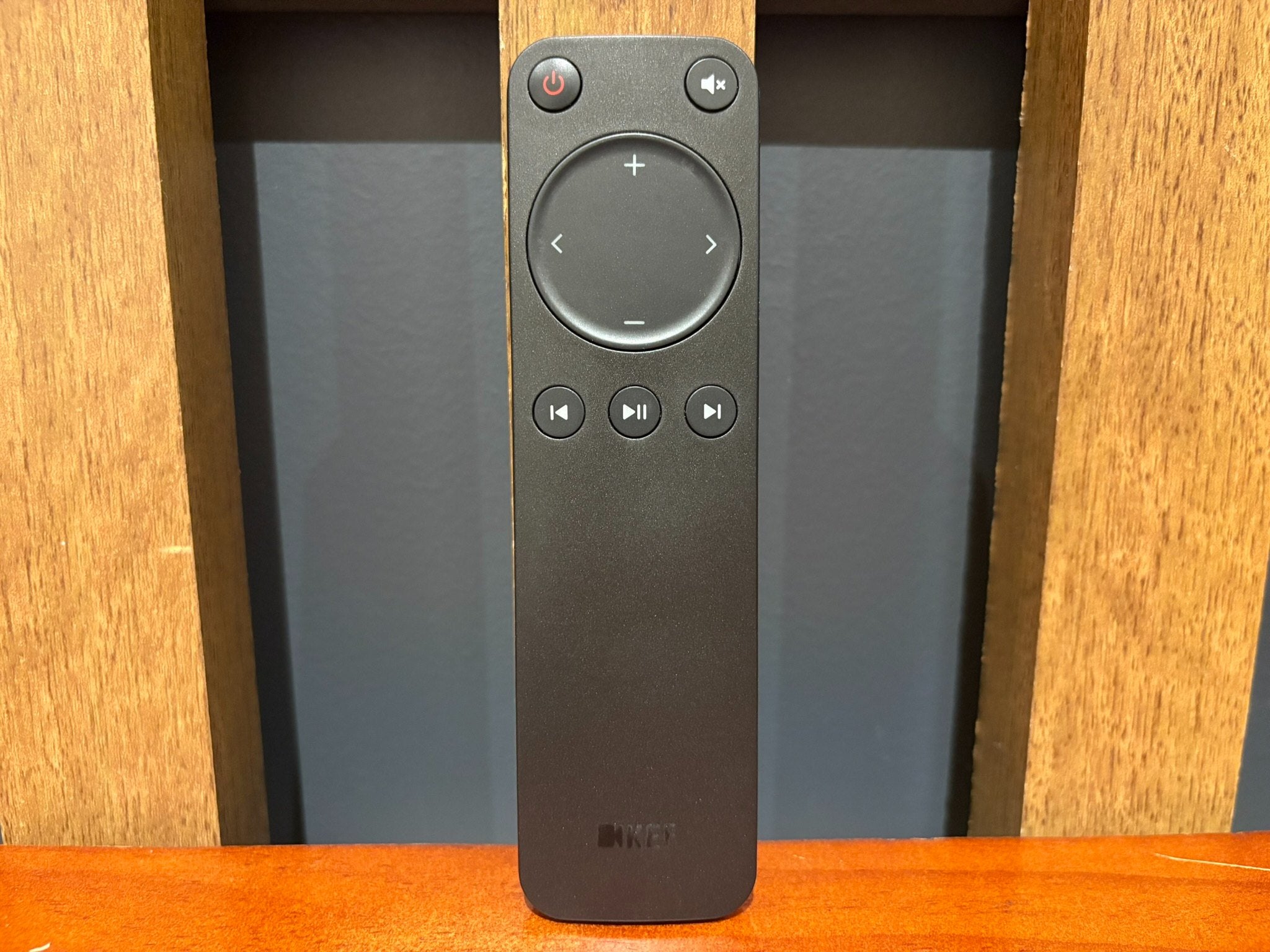 KEF LSX II LT - Active Wireless Loudspeakers (LSX2 LT), Stone White - As Traded