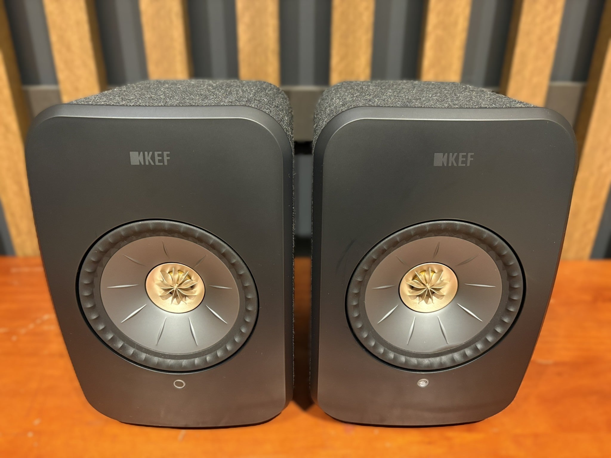 KEF LSX II Wireless HiFi System (LSX2), Carbon Black - As Traded