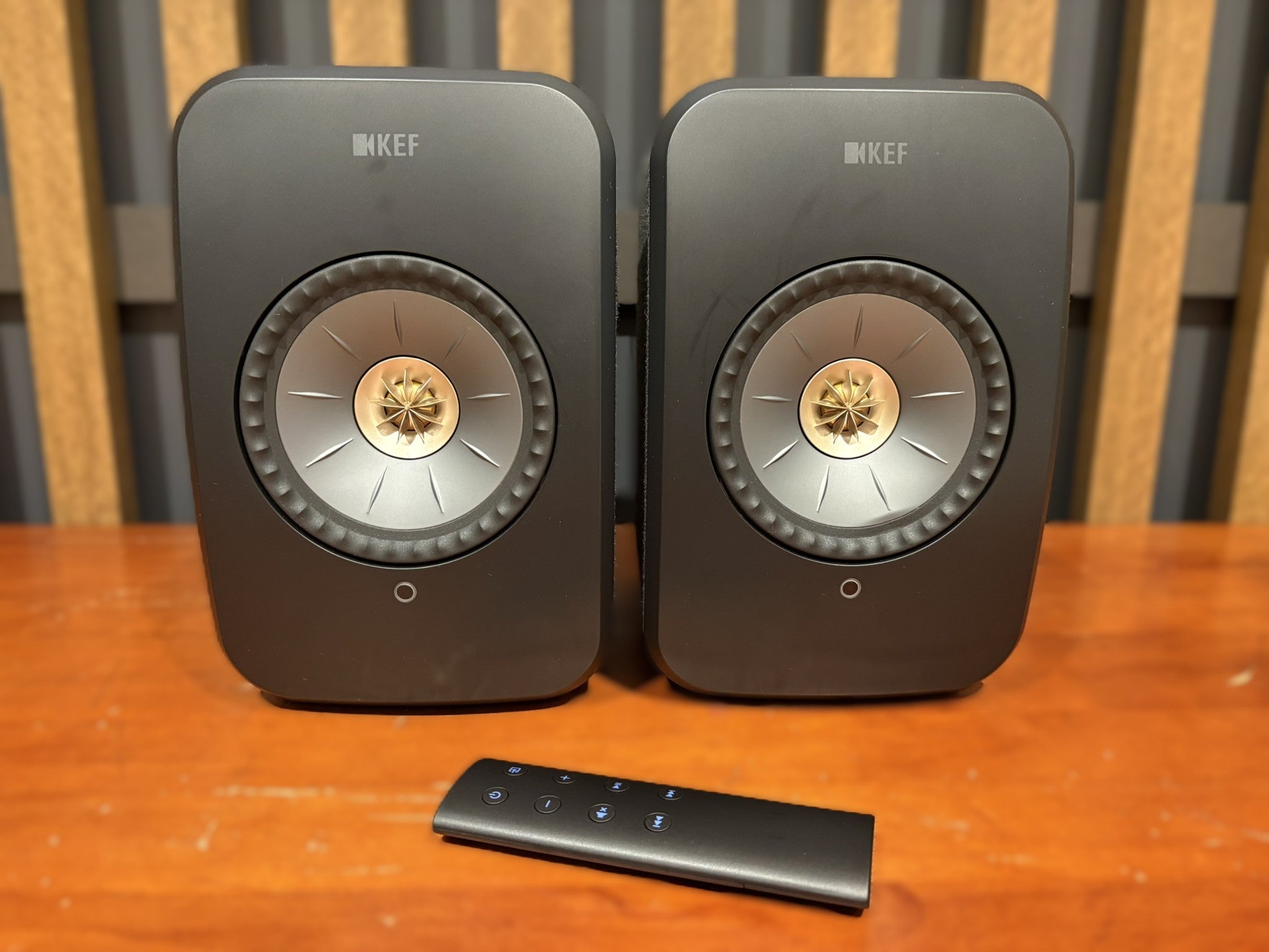 KEF LSX II Wireless HiFi System (LSX2), Carbon Black - As Traded
