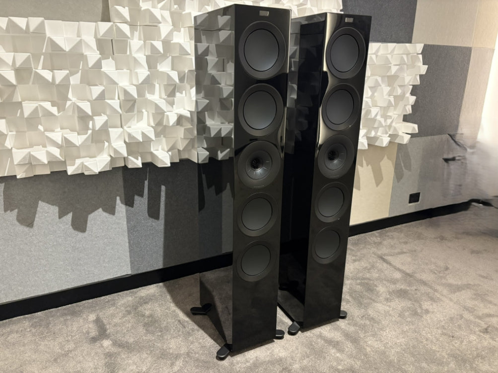 KEF R11 Floorstanding Speakers (Non-Meta), Gloss Black / Grey Drivers - Consignment