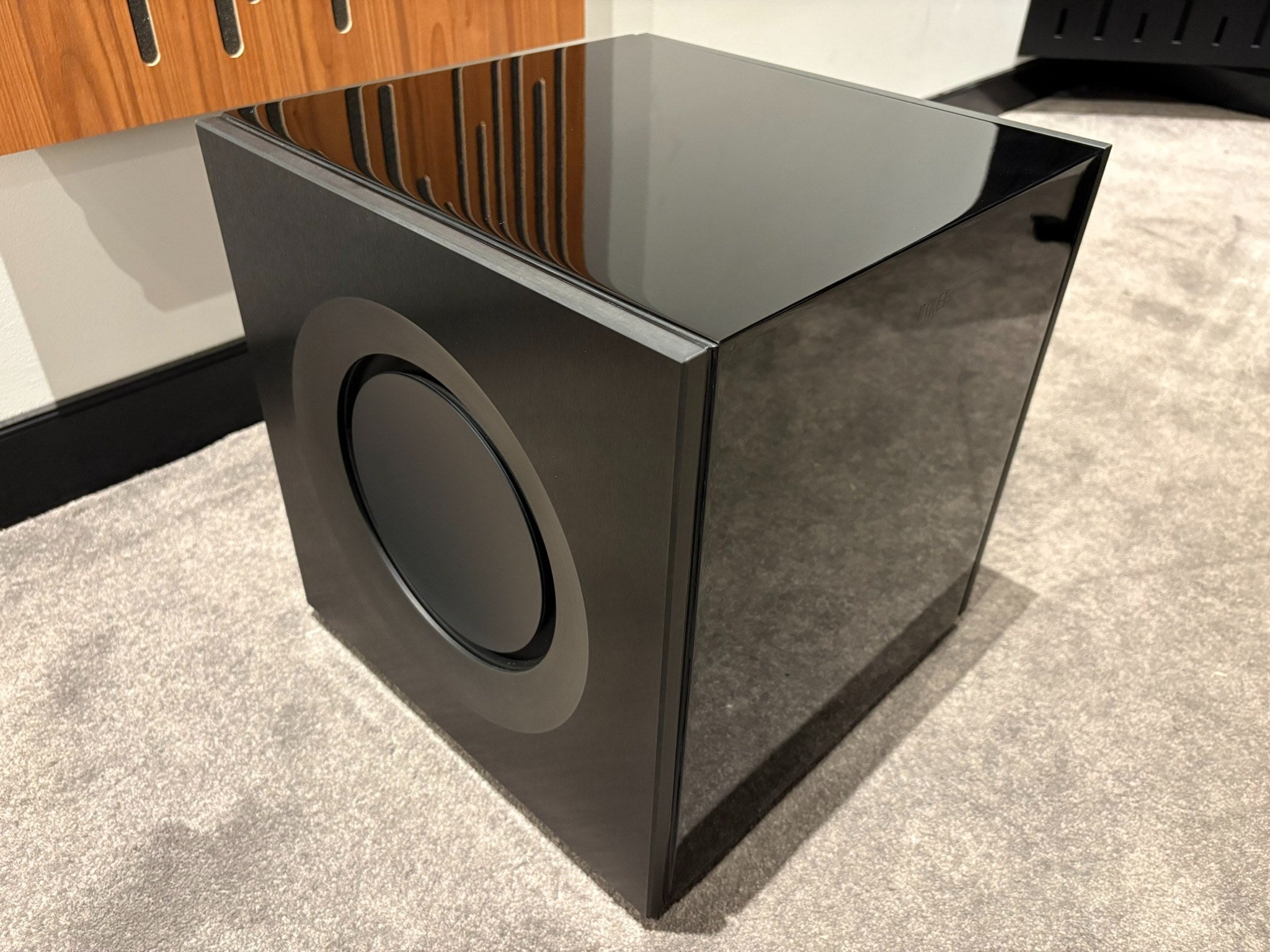 KEF Reference 8b Subwoofer - As Traded