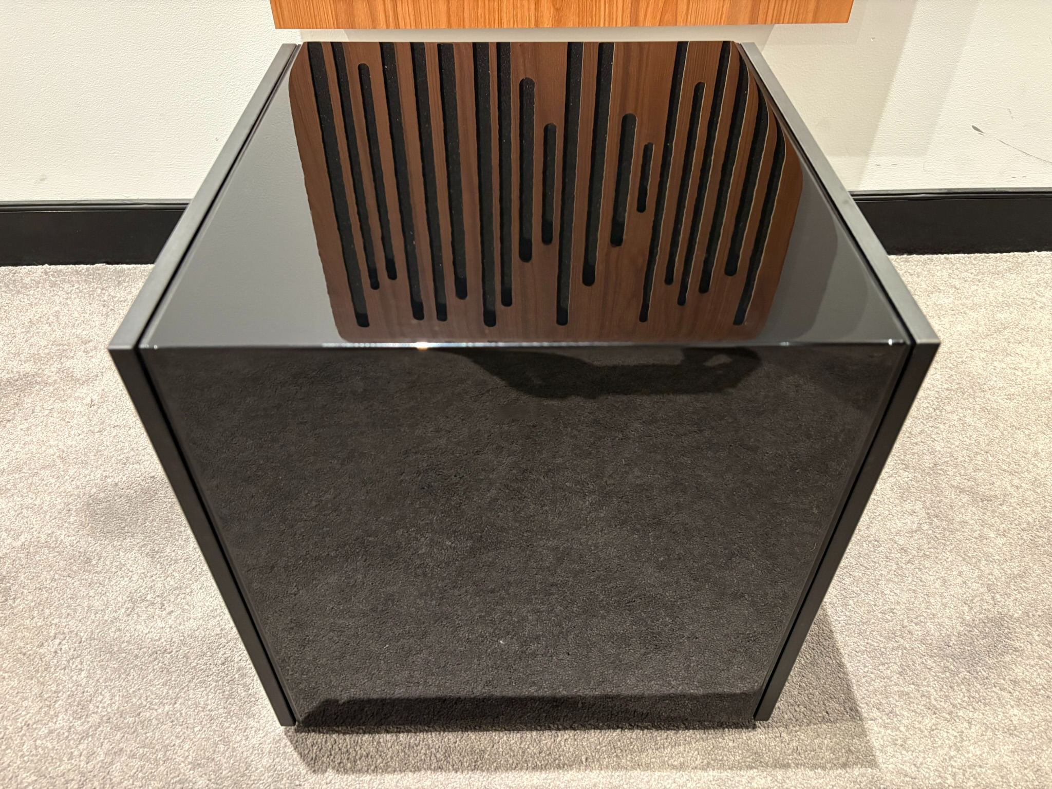 KEF Reference 8b Subwoofer - As Traded