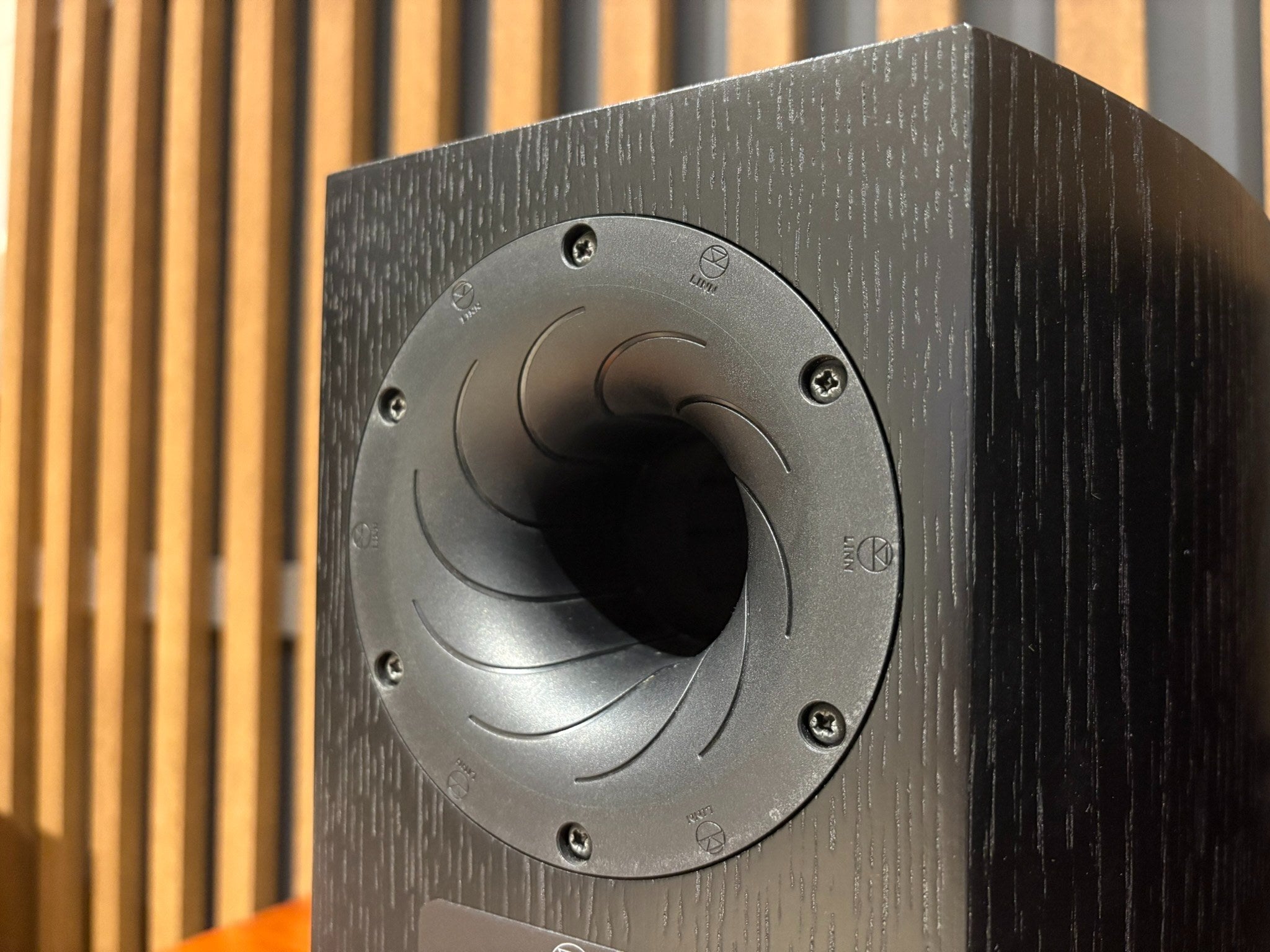 Linn Akudorik Passive Bookshelf Speakers, Black - As Traded