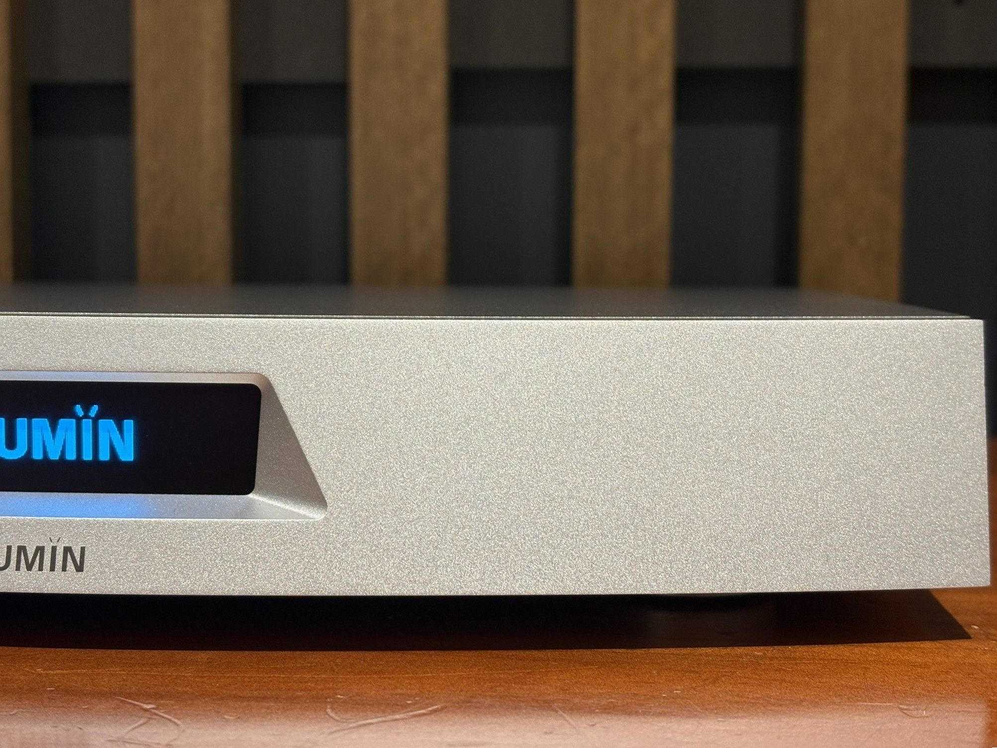 Lumin U2 Transport - Consignment