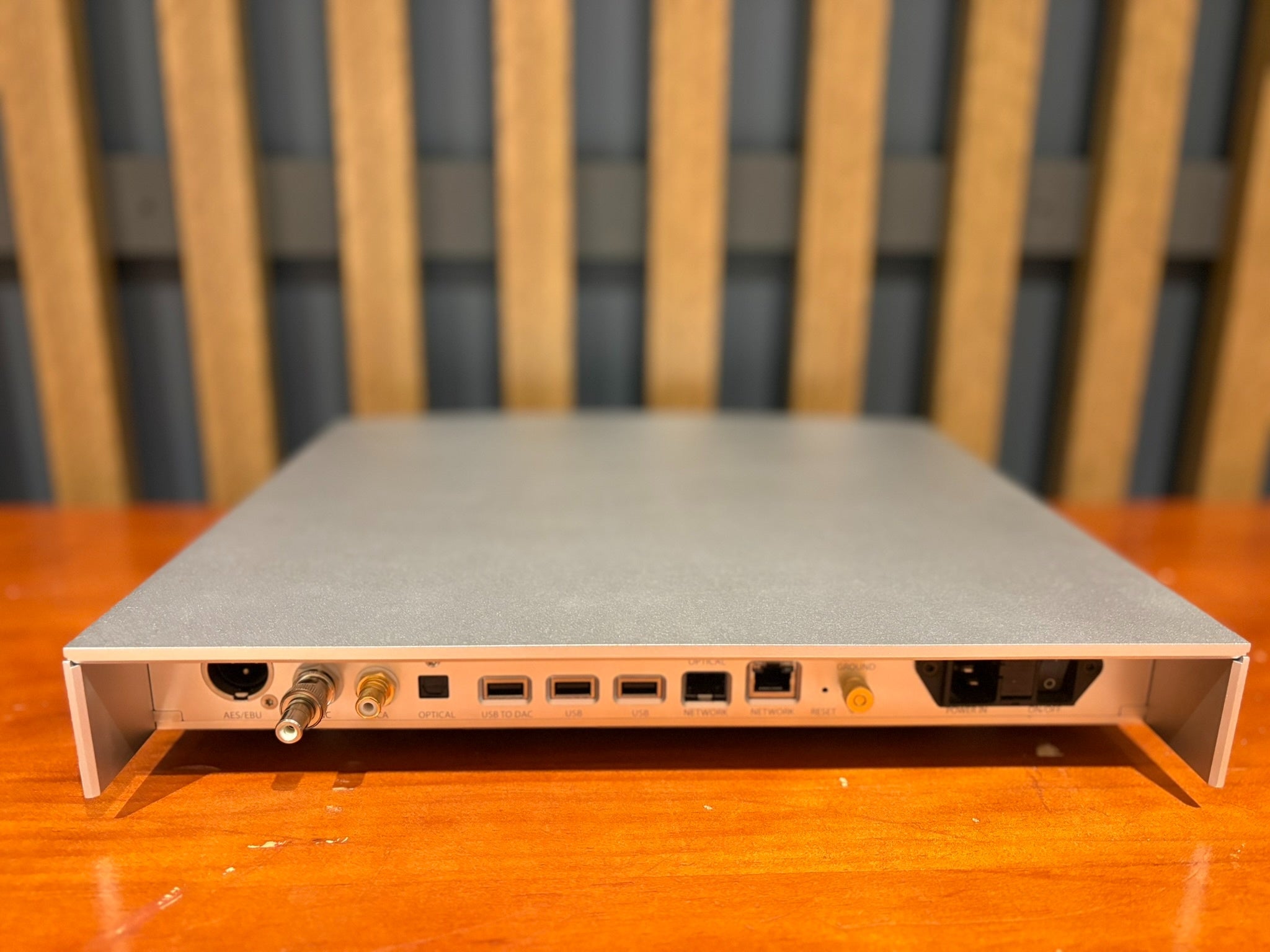 Lumin U2 Transport - Consignment