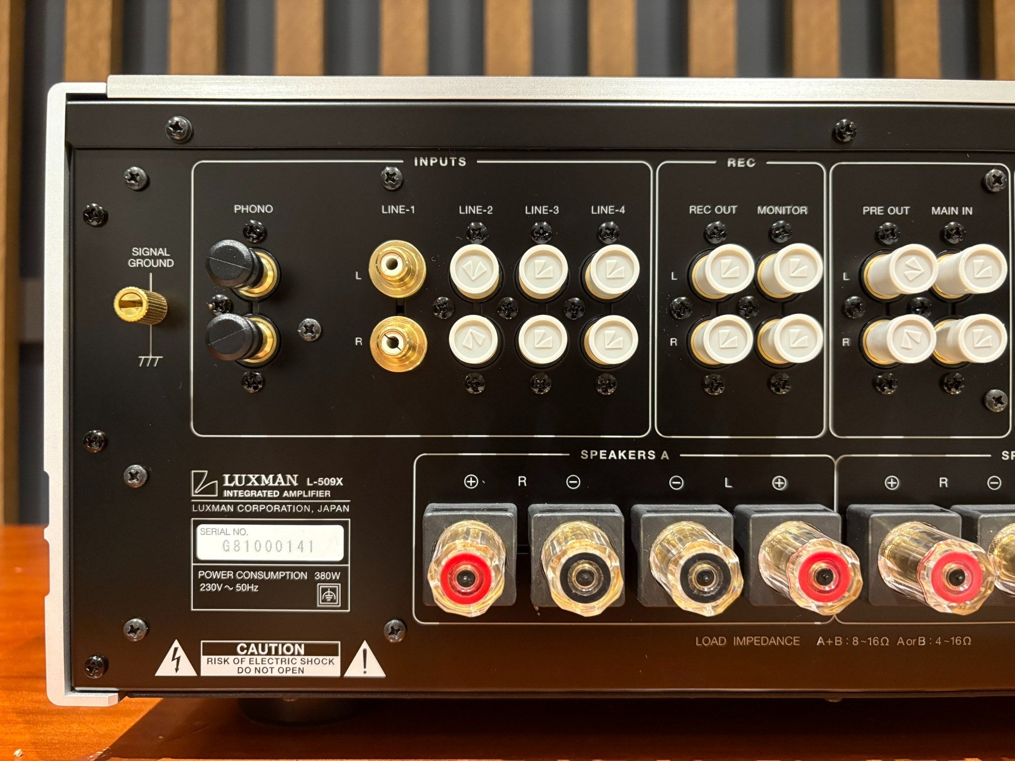 Luxman L-509X Integrated Amplifier - Consignment