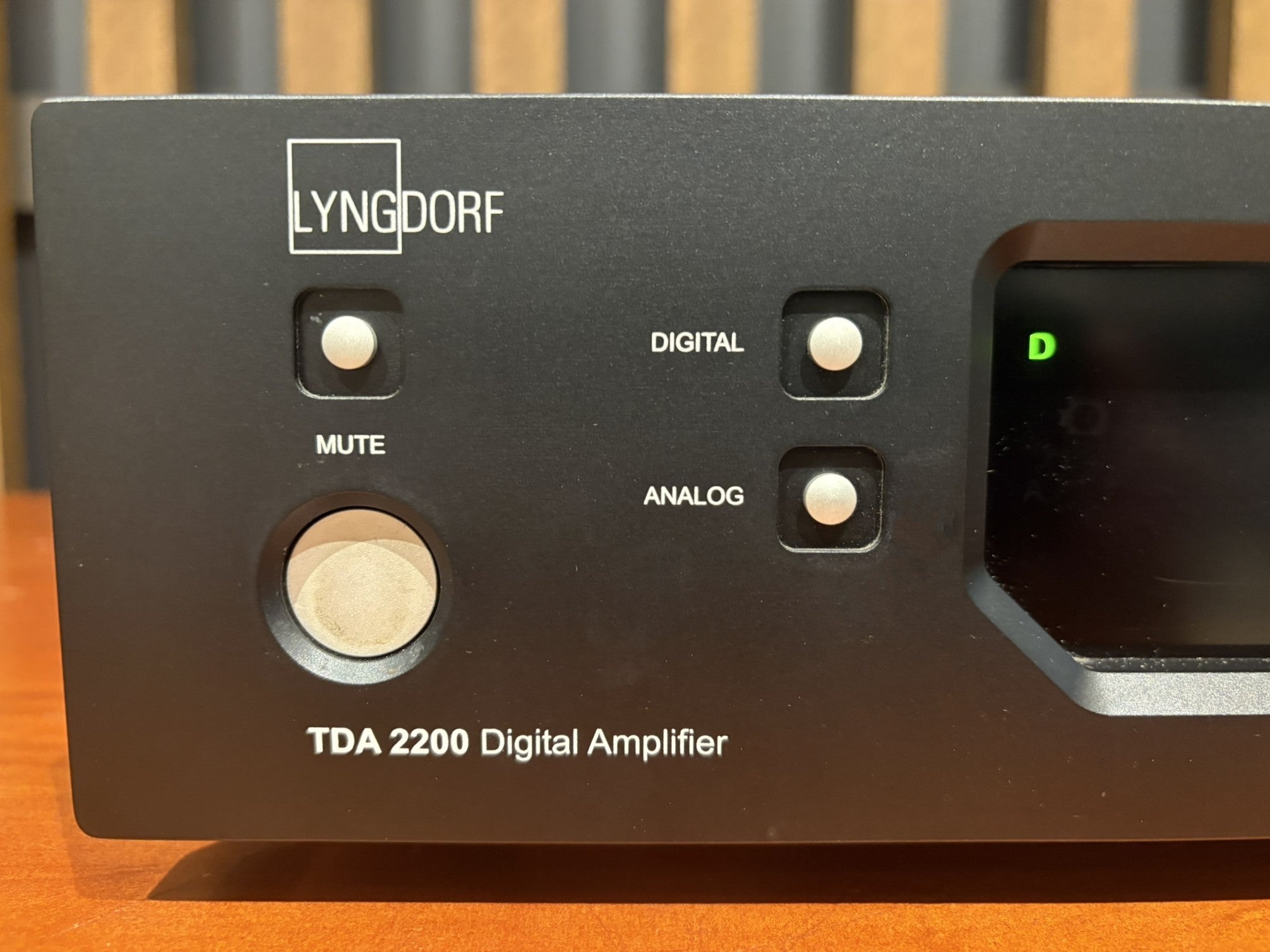 Lyngdorf TDAI-2200 Integrated Amplifier - Consignment
