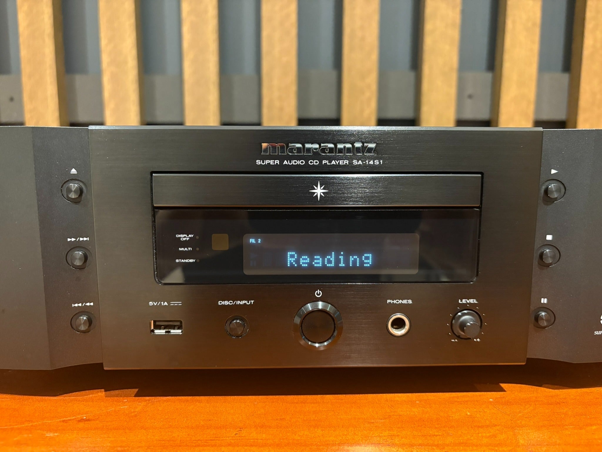 Marantz SA-14S1 Reference Series SACD Player - Consignment