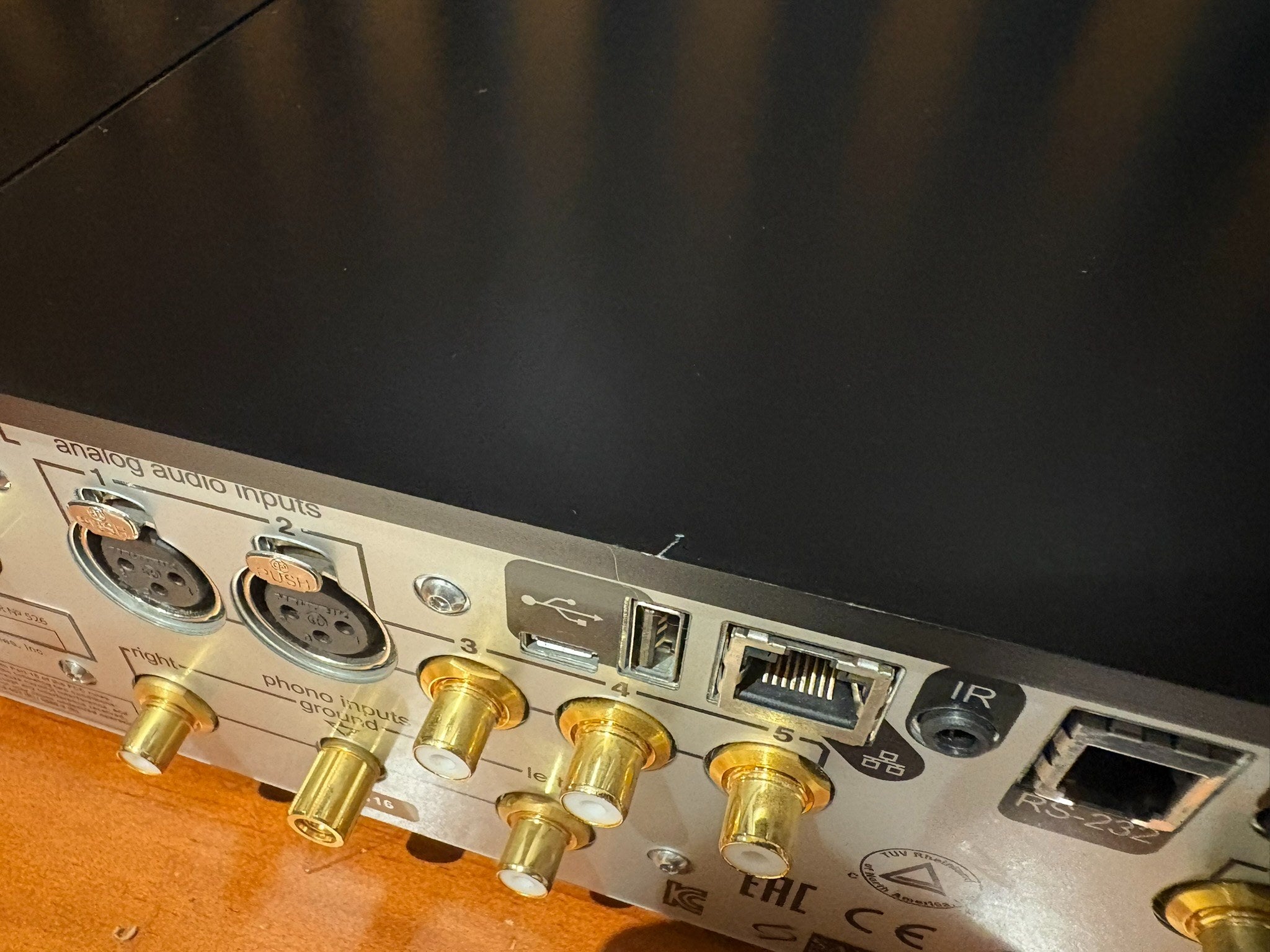 Mark Levinson No.526 Preamplifier with Phonostage and DAC - As Traded