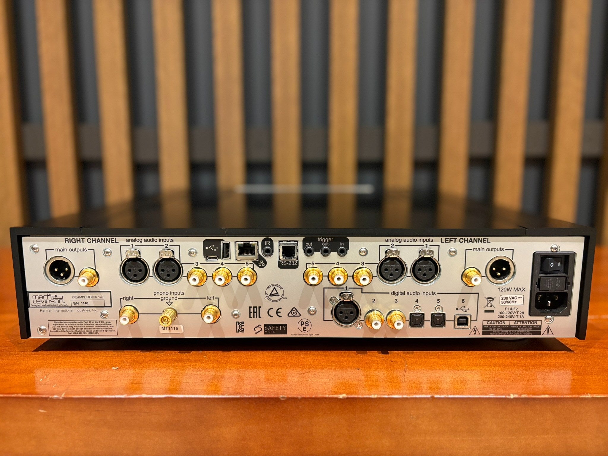Mark Levinson No.526 Preamplifier with Phonostage and DAC - As Traded