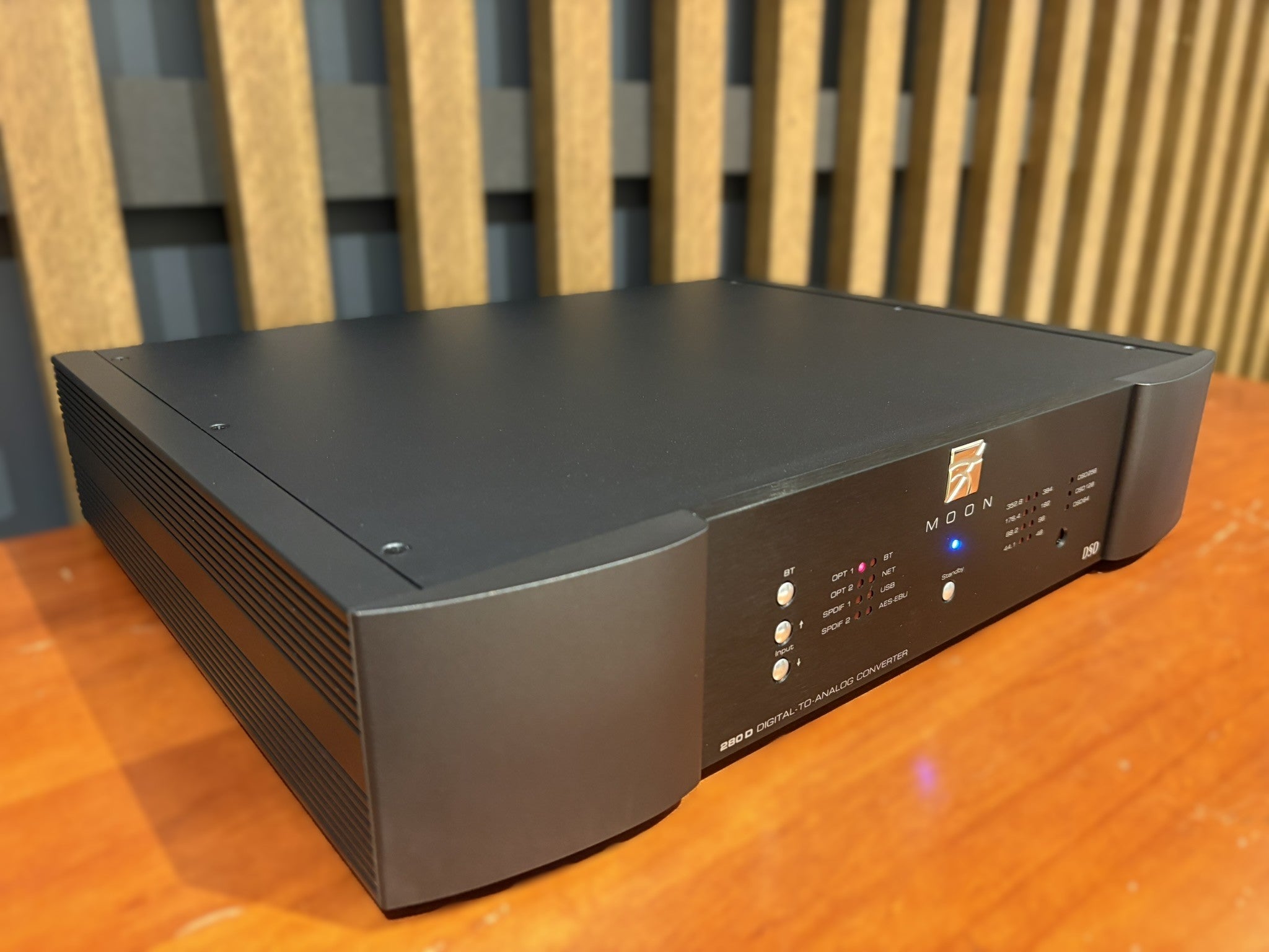 Moon by Sim Audio 280D with MiND 2 DAC - Consignment