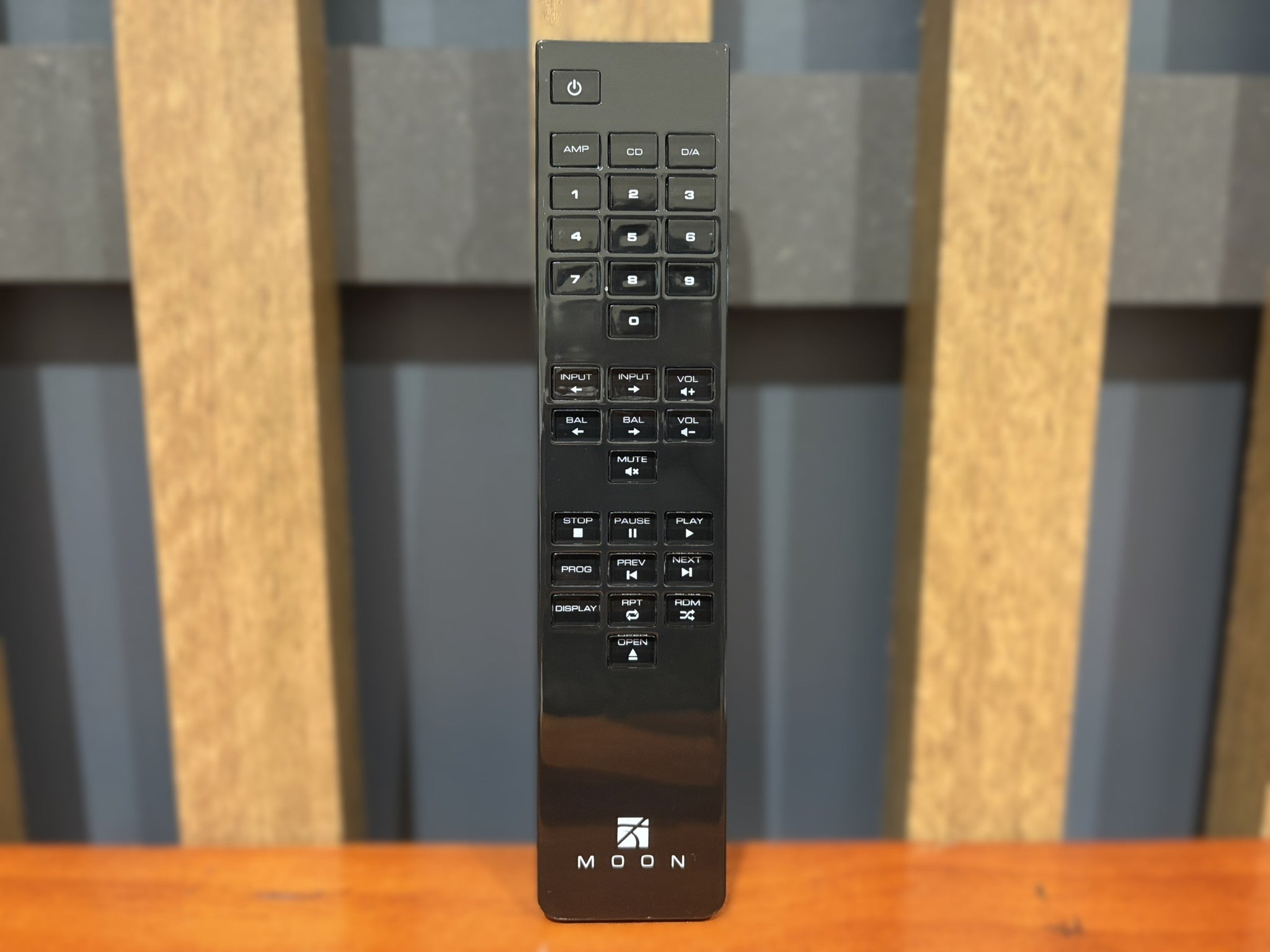 Moon by Sim Audio 280D with MiND 2 DAC - Consignment